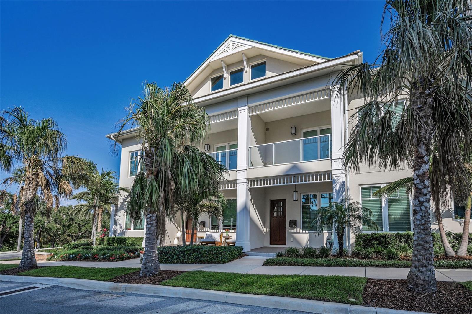 Listing photo id 0 for 15 Palm Terrace