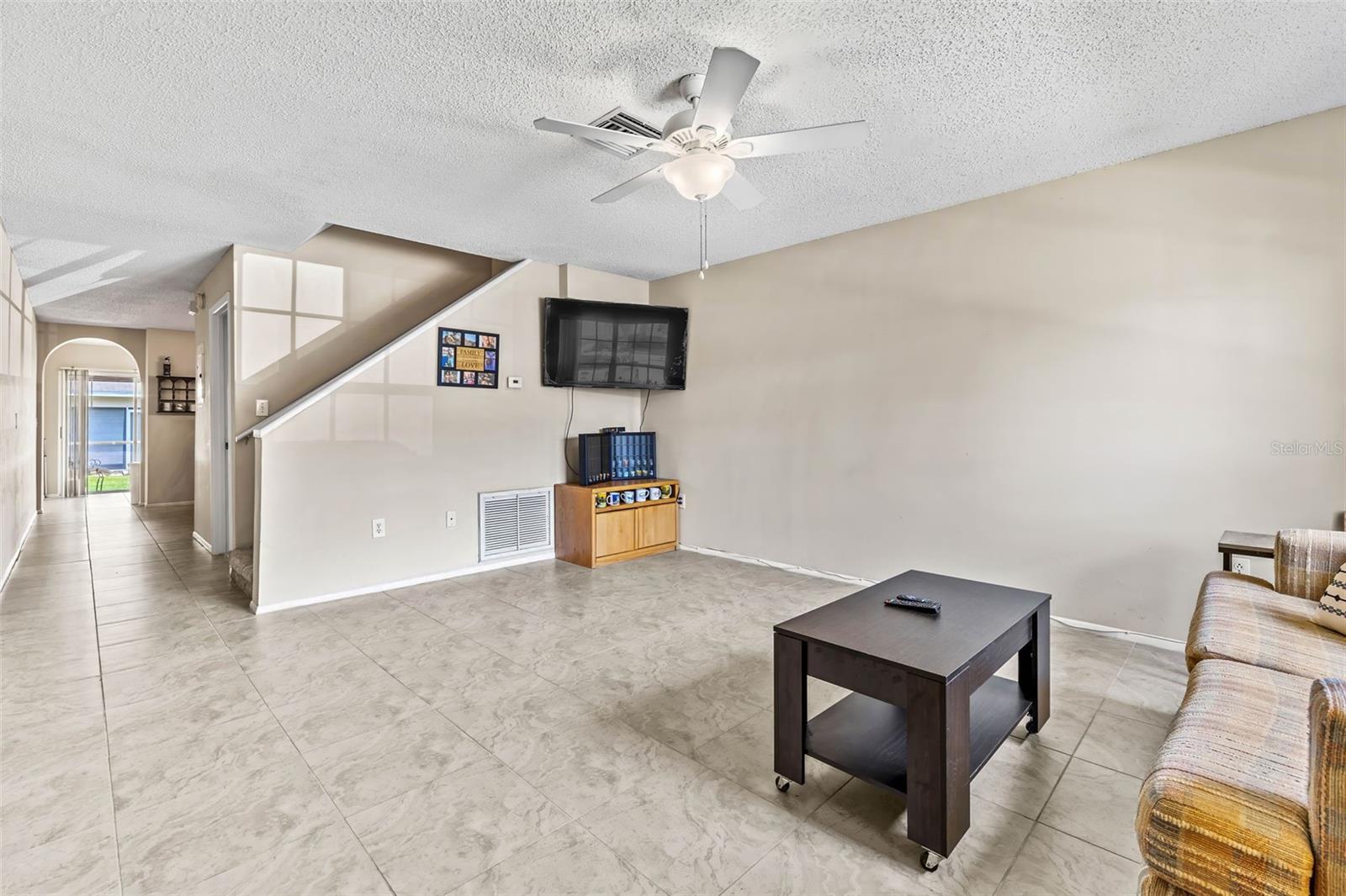 Image 4 of 30 For 732 Kensington Lake Circle