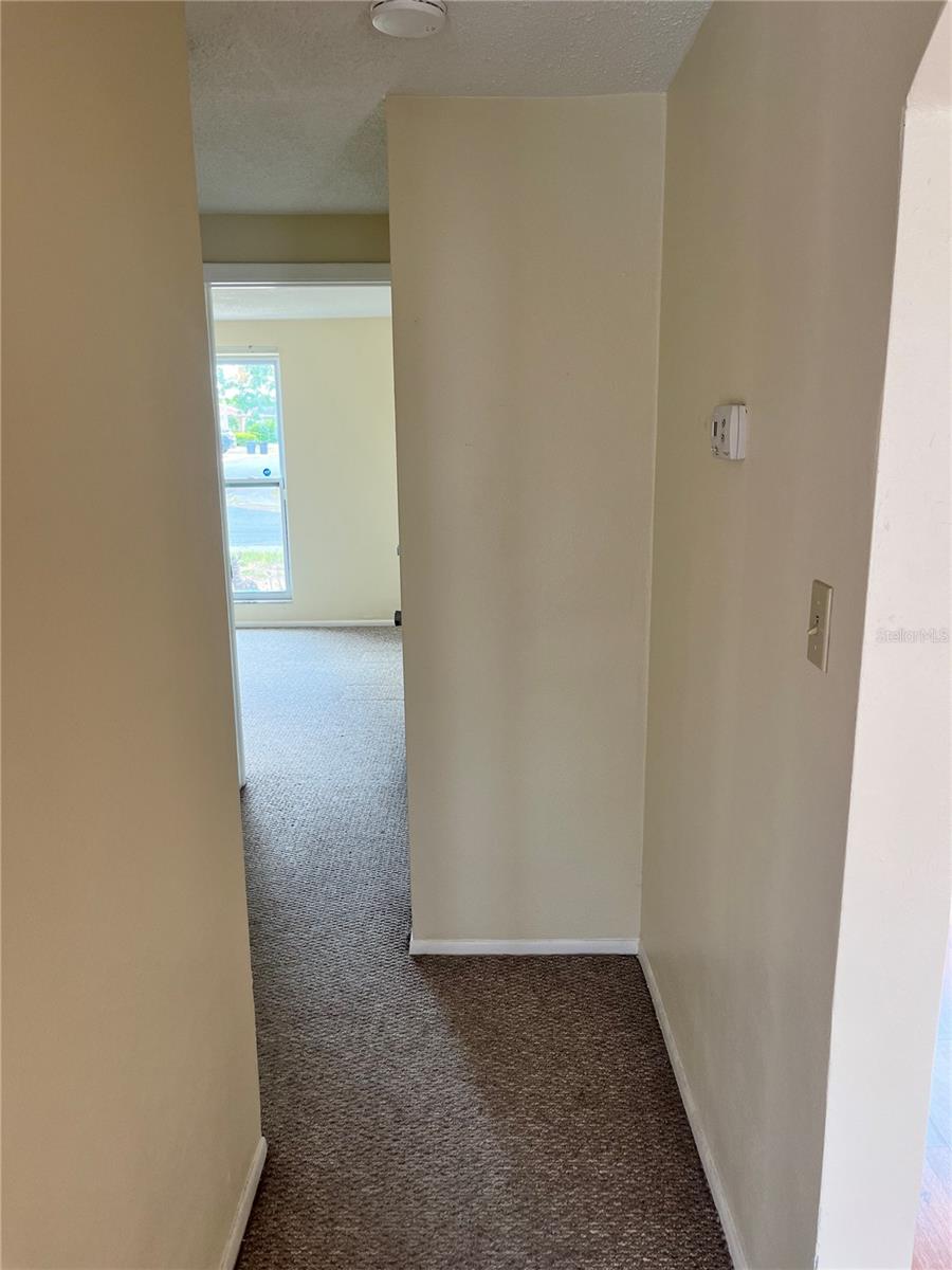 Image 13 of 21 For 7403 Populus Drive