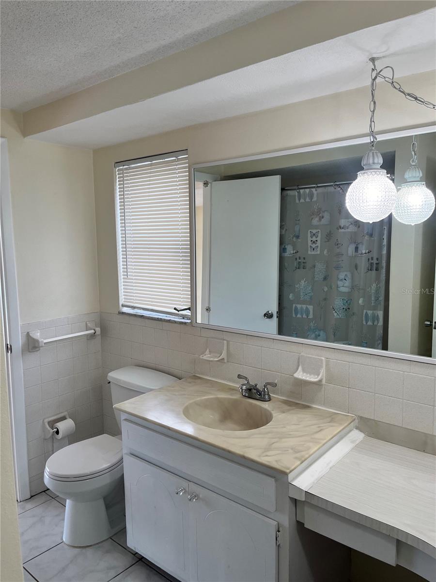 Image 14 of 21 For 7403 Populus Drive