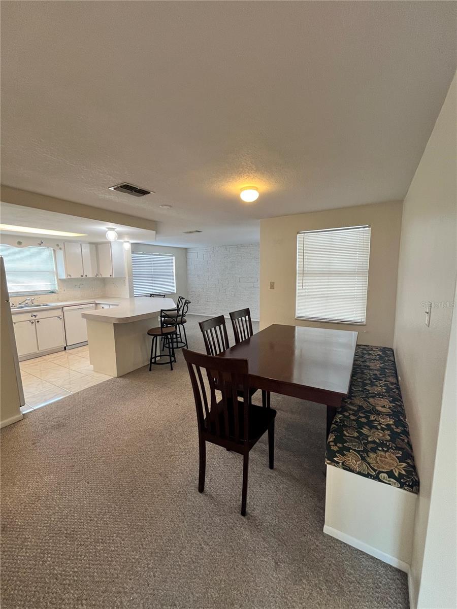 Image 6 of 21 For 7403 Populus Drive