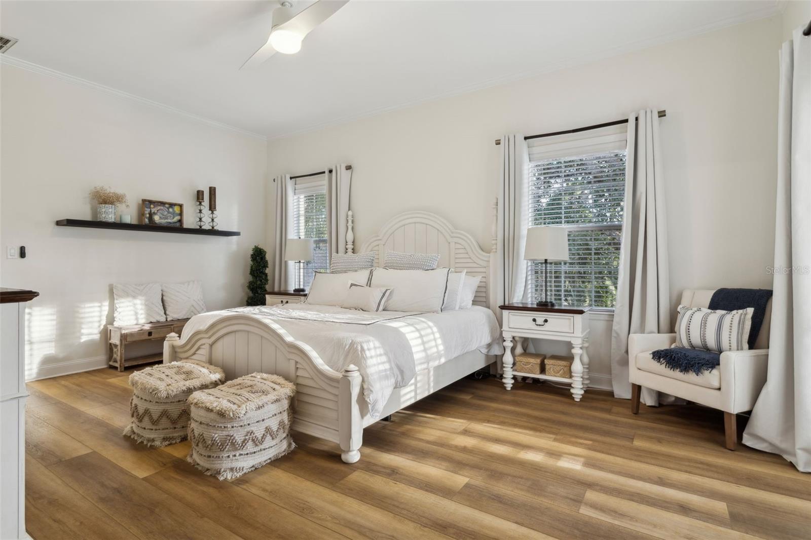 Image 21 of 55 For 15704 Mifflin Court