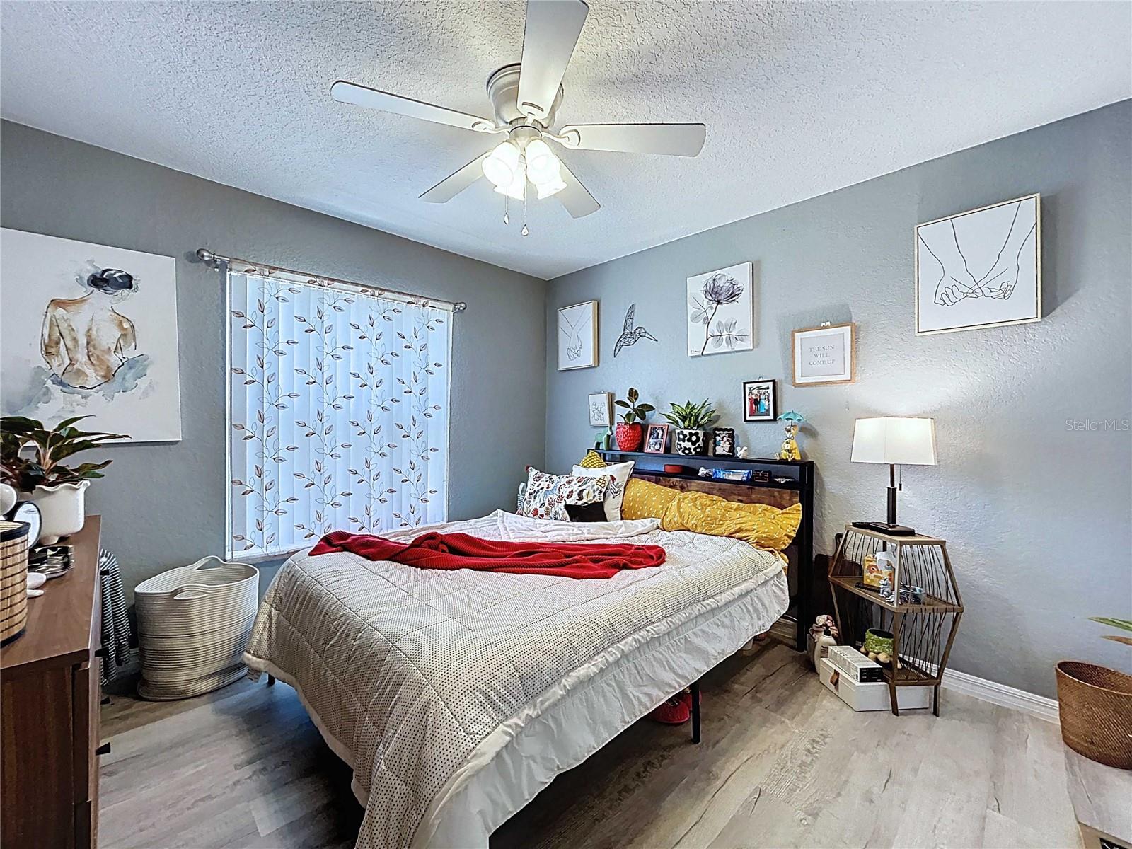 Image 36 of 69 For 21626 Rosewood Court