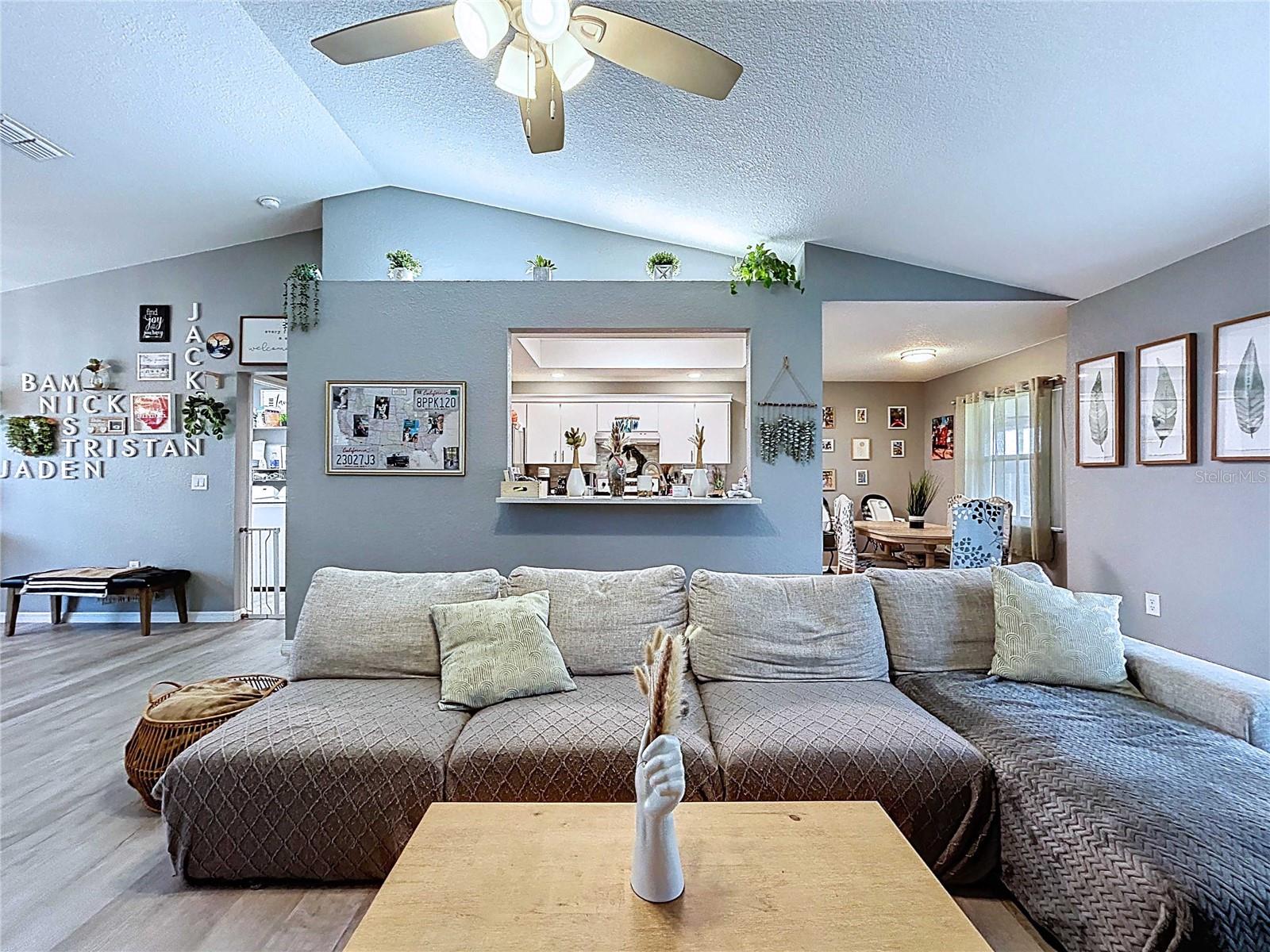 Image 9 of 69 For 21626 Rosewood Court