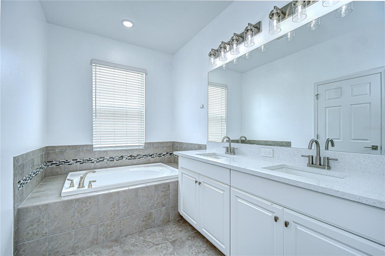Image 22 of 51 For 18657 Obregan Drive