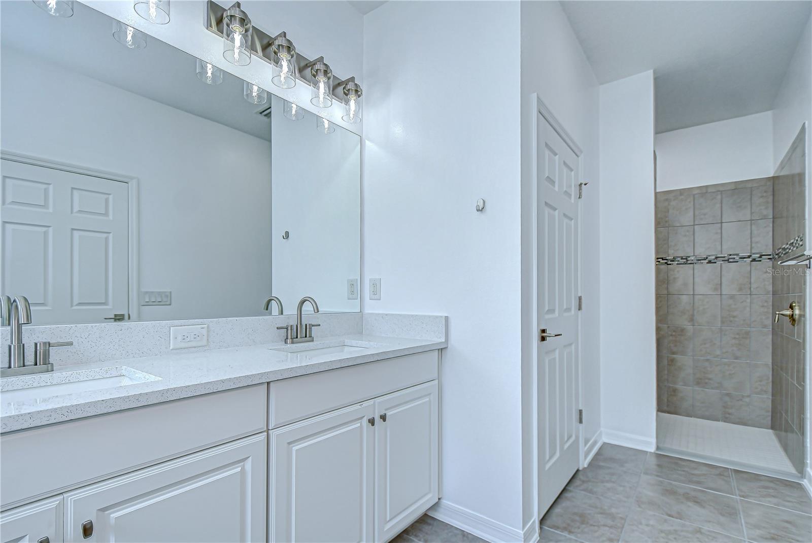 Image 23 of 51 For 18657 Obregan Drive