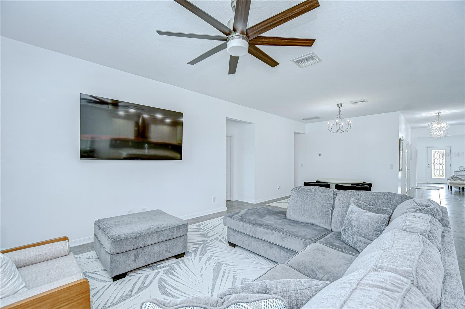 Image 27 of 51 For 18657 Obregan Drive
