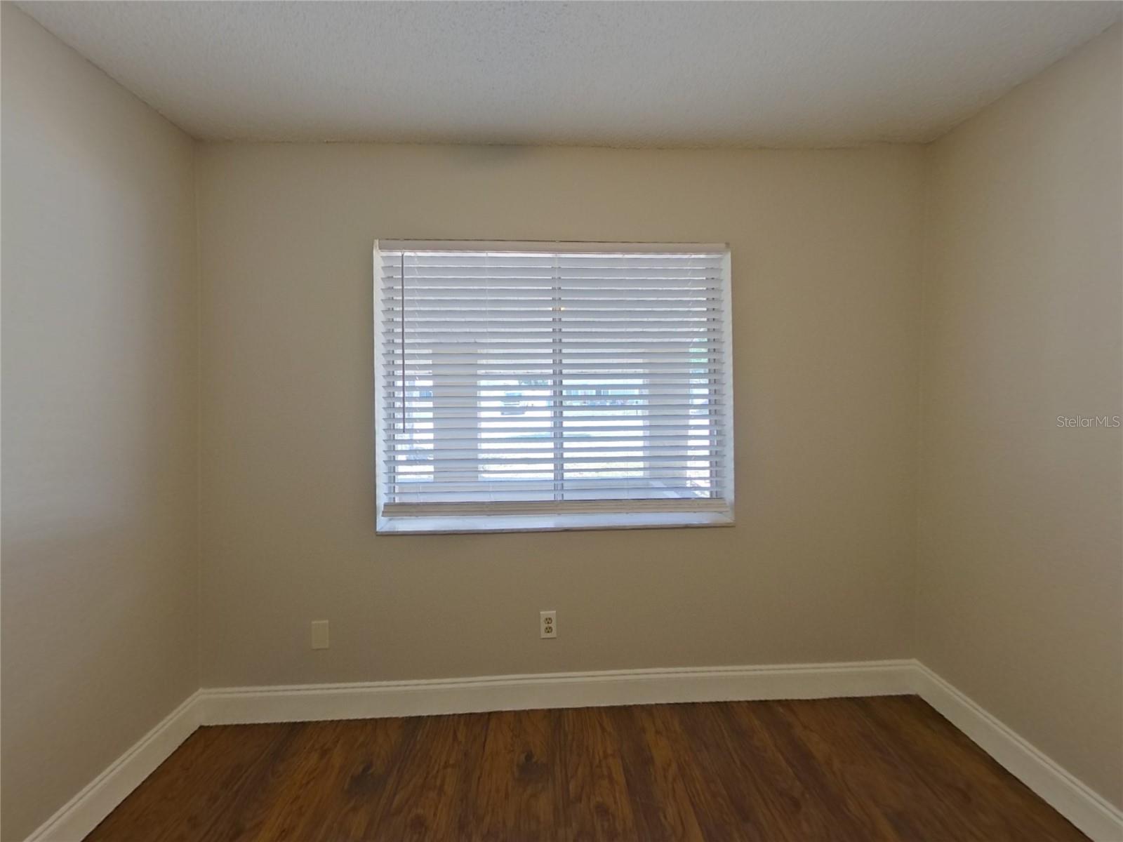 Image 10 of 17 For 8980 109th Terrace