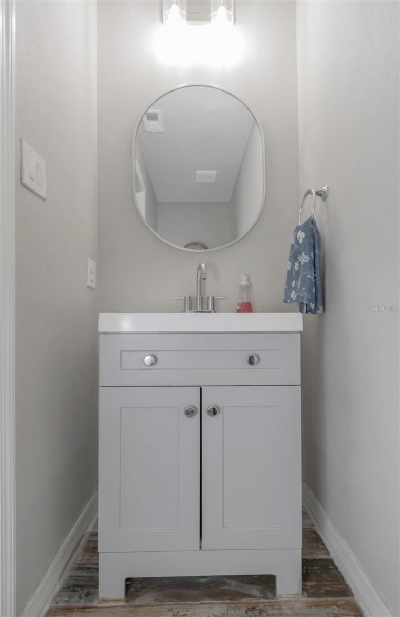 Image 15 of 35 For 3035 Annadale