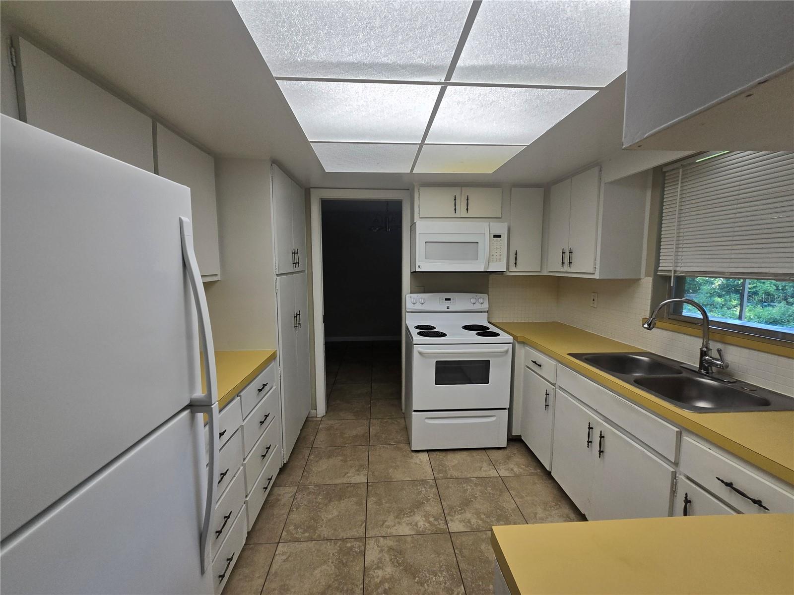 Image 3 of 26 For 1466 Byram Drive