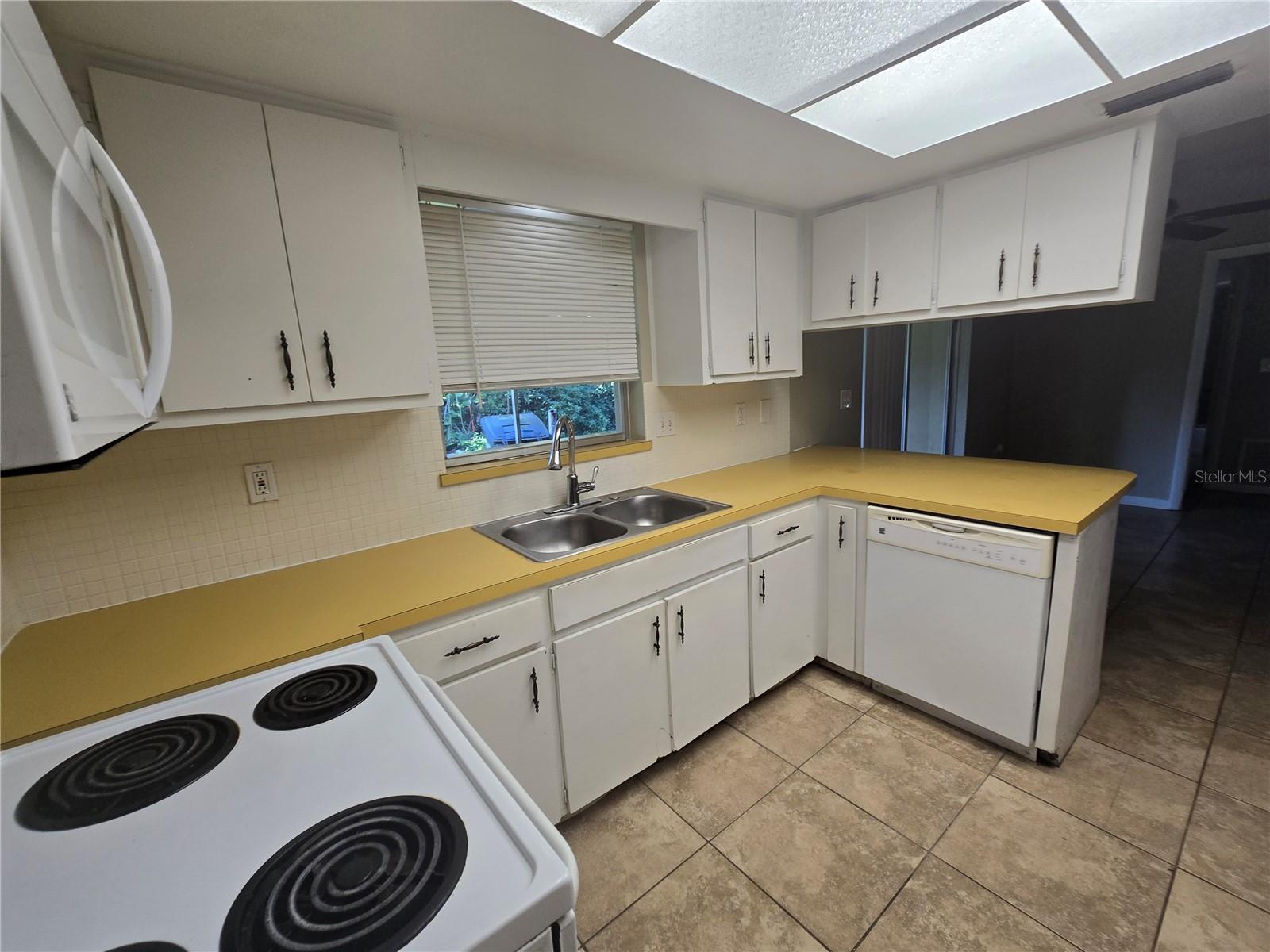 Image 4 of 26 For 1466 Byram Drive