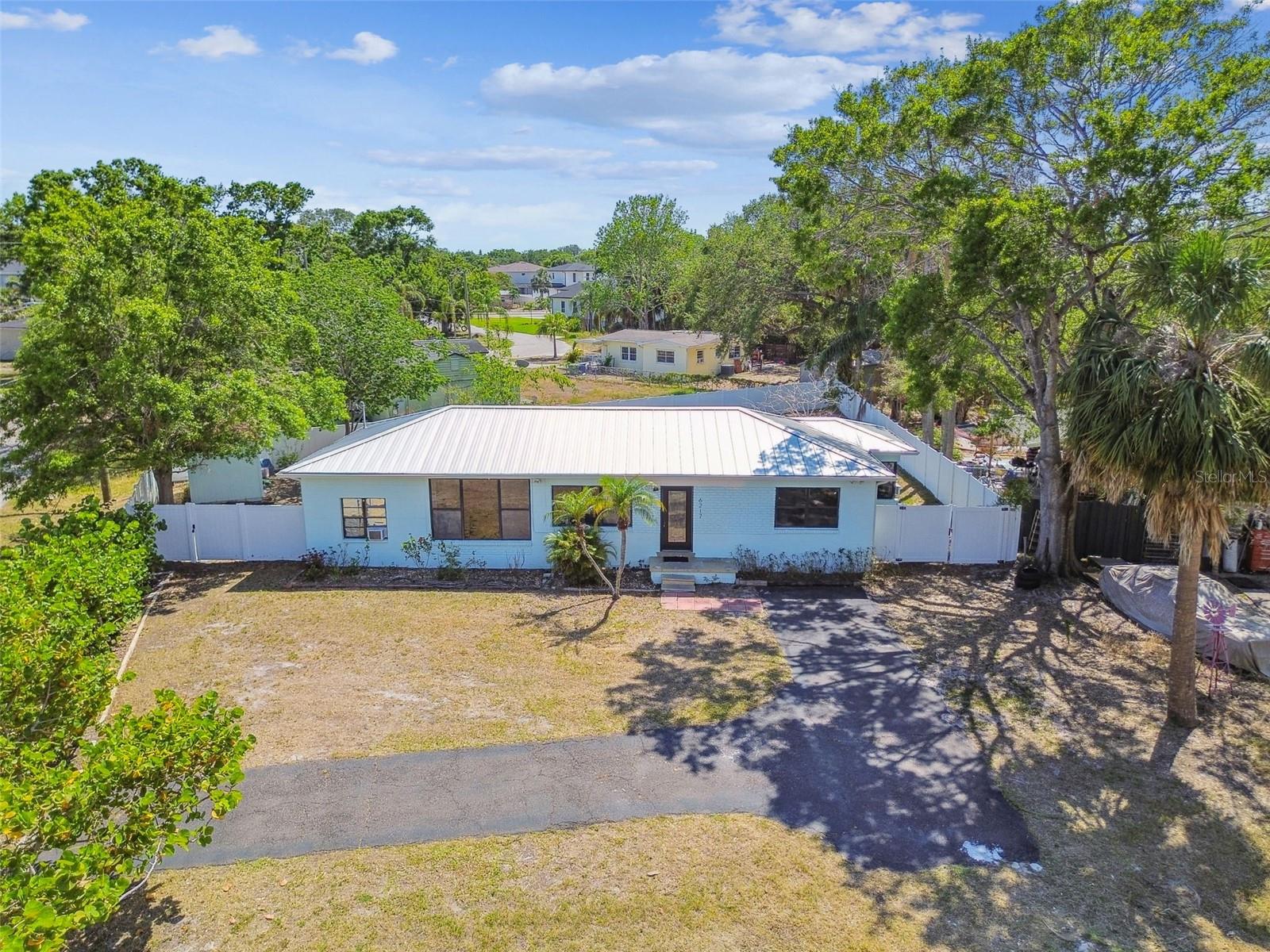 Image 17 of 28 For 6217 Foster Avenue