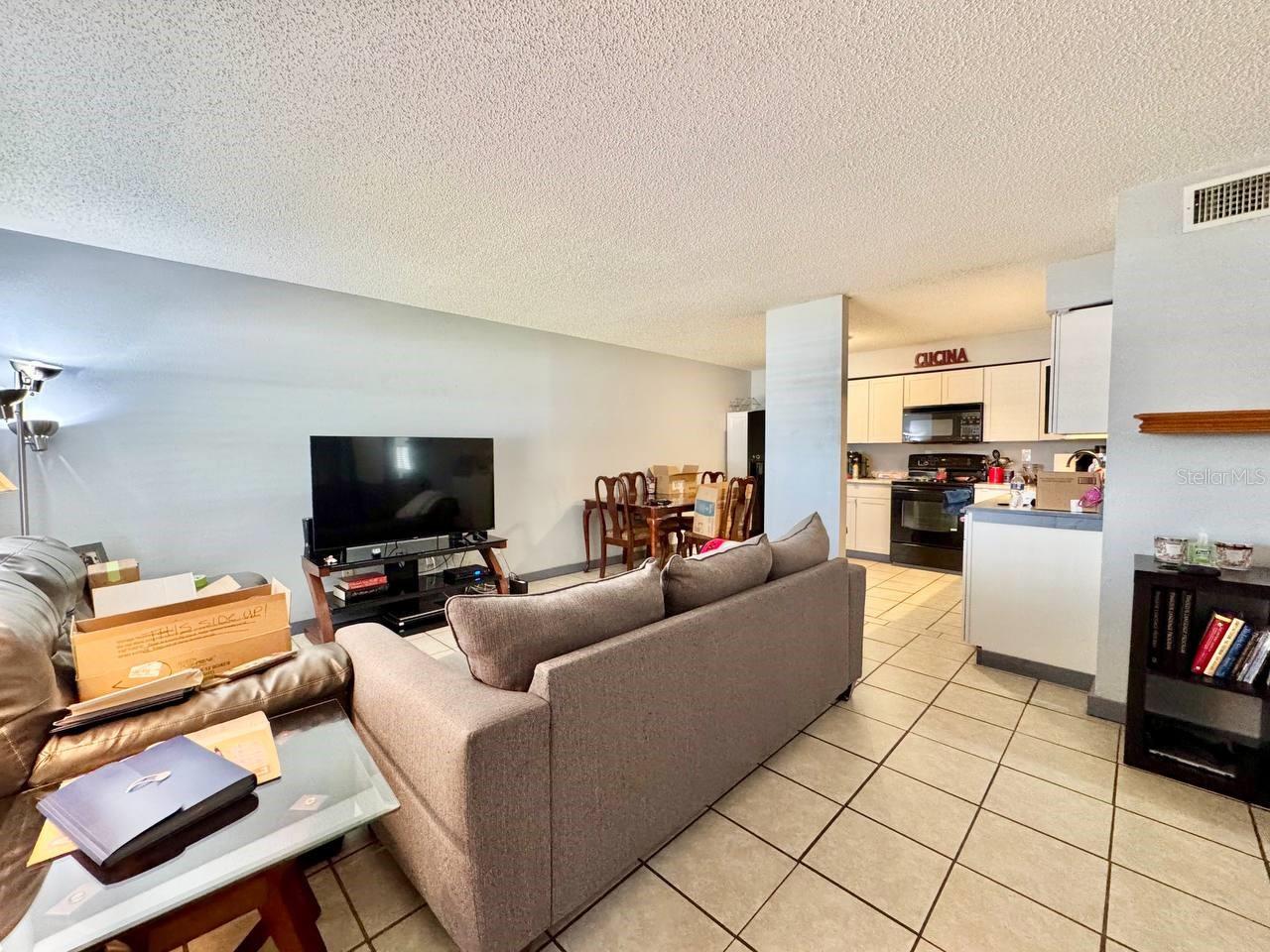 Image 4 of 16 For 4021 My Lady Lane 3