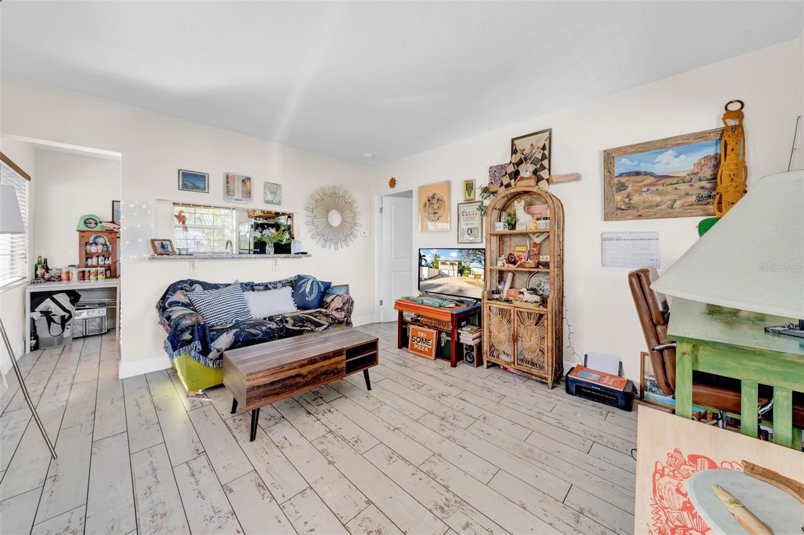 Image 31 of 40 For 216 21st Avenue Ne