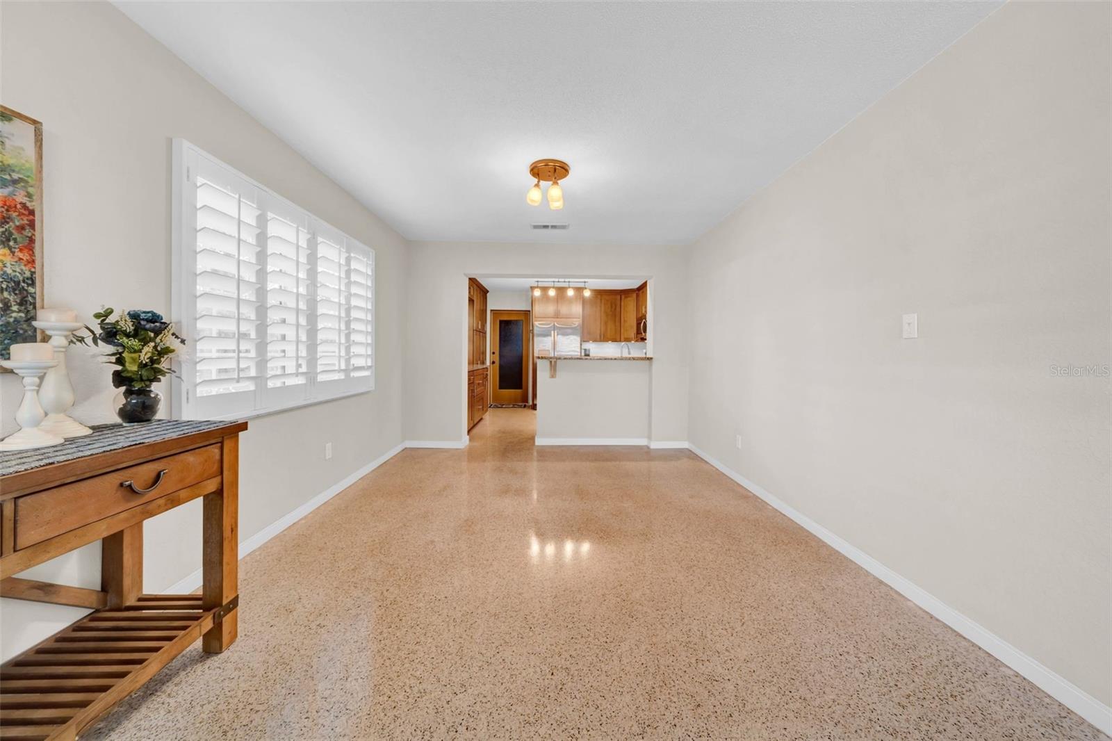 Image 7 of 40 For 216 21st Avenue Ne