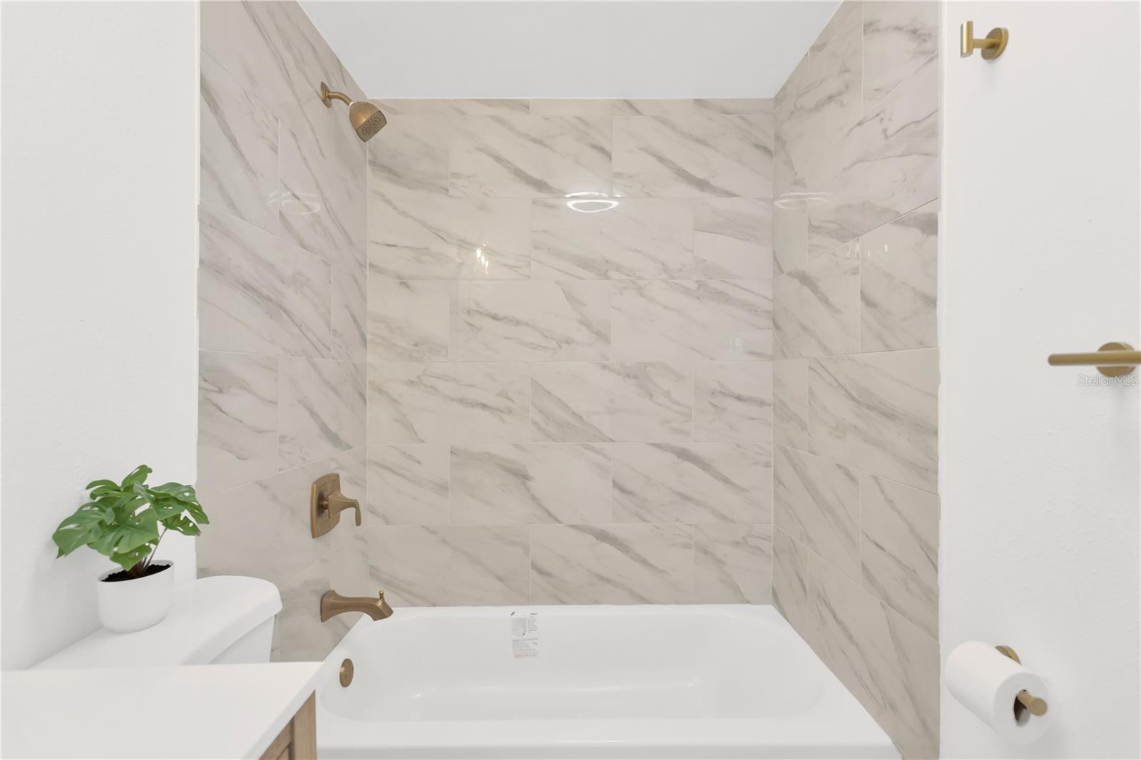 Listing photo id 20 for 13612 Veronica Drive
