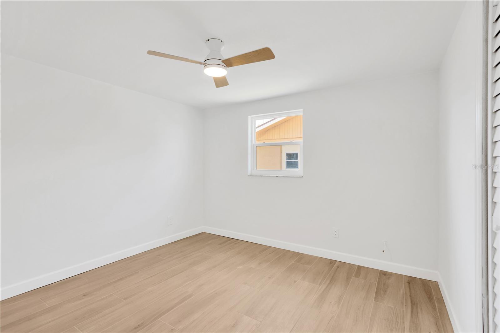 Listing photo id 22 for 13612 Veronica Drive