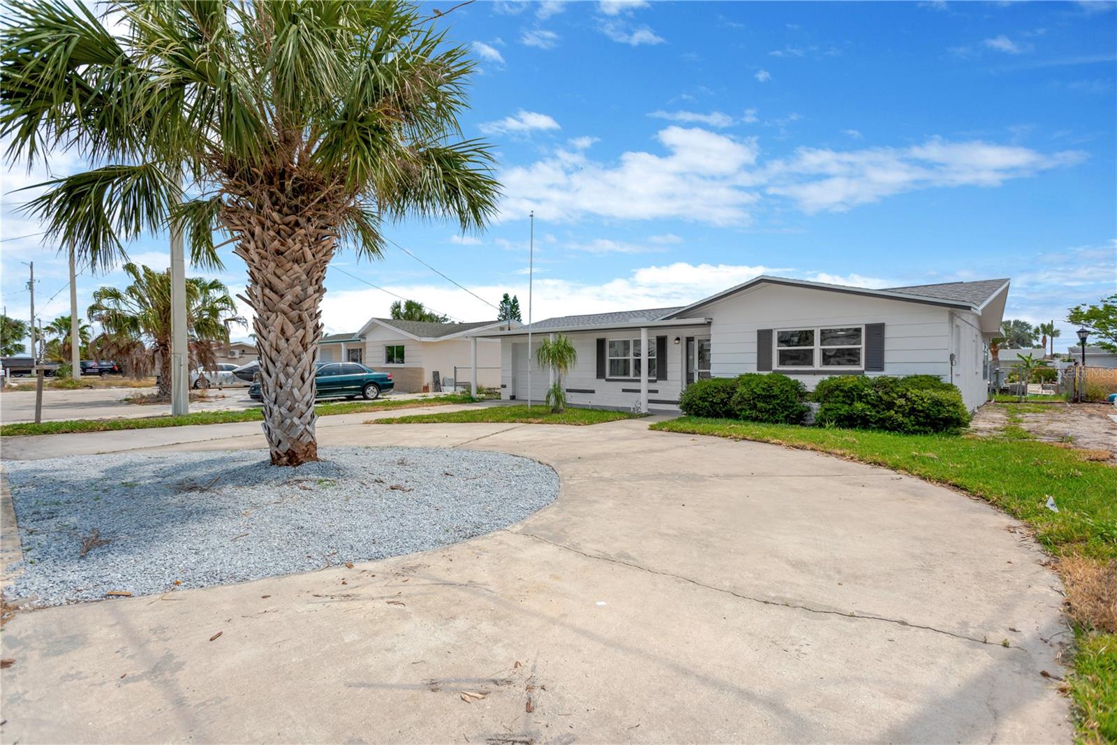 Listing photo id 28 for 13612 Veronica Drive