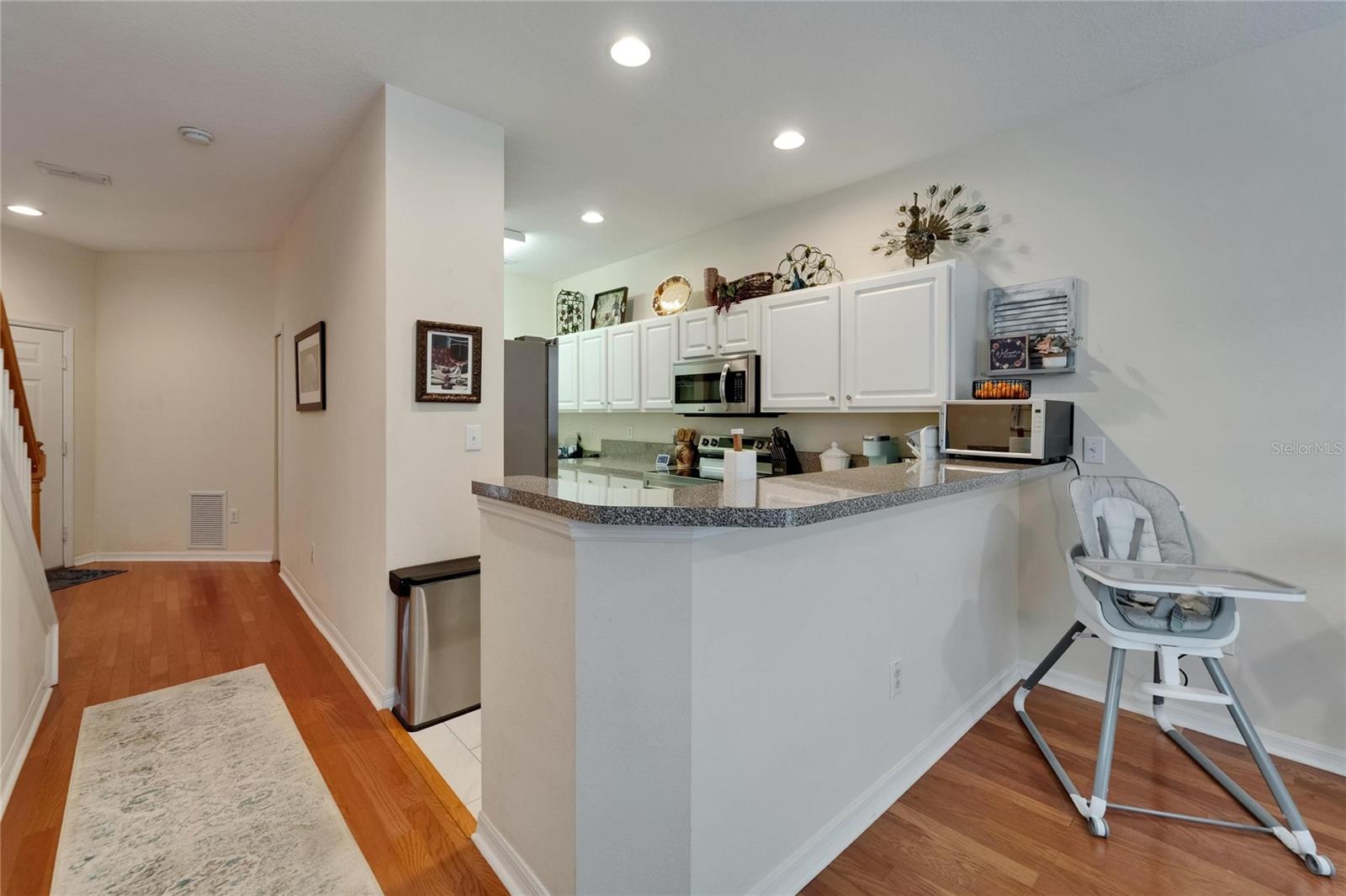 Image 8 of 51 For 8132 Stone Path Way
