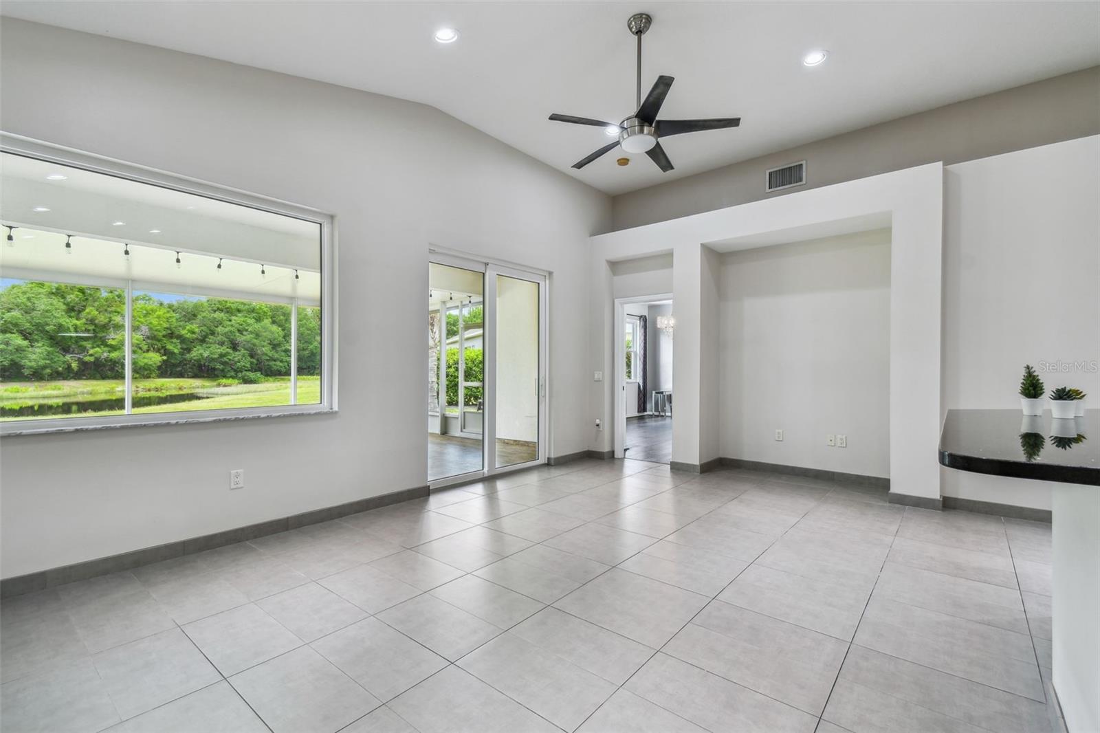 Image 18 of 79 For 8208 Pinewood Run Court