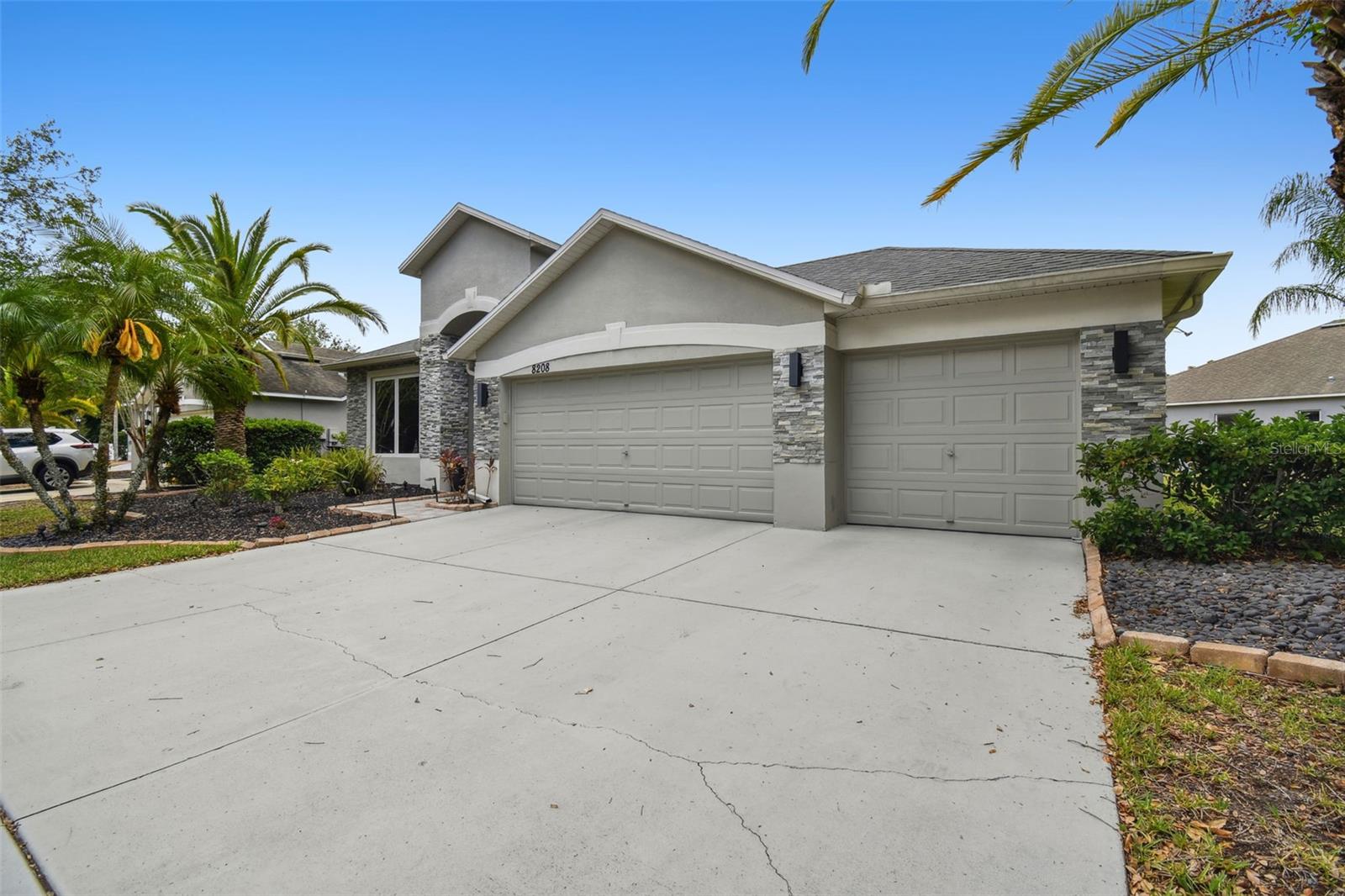 Image 4 of 79 For 8208 Pinewood Run Court