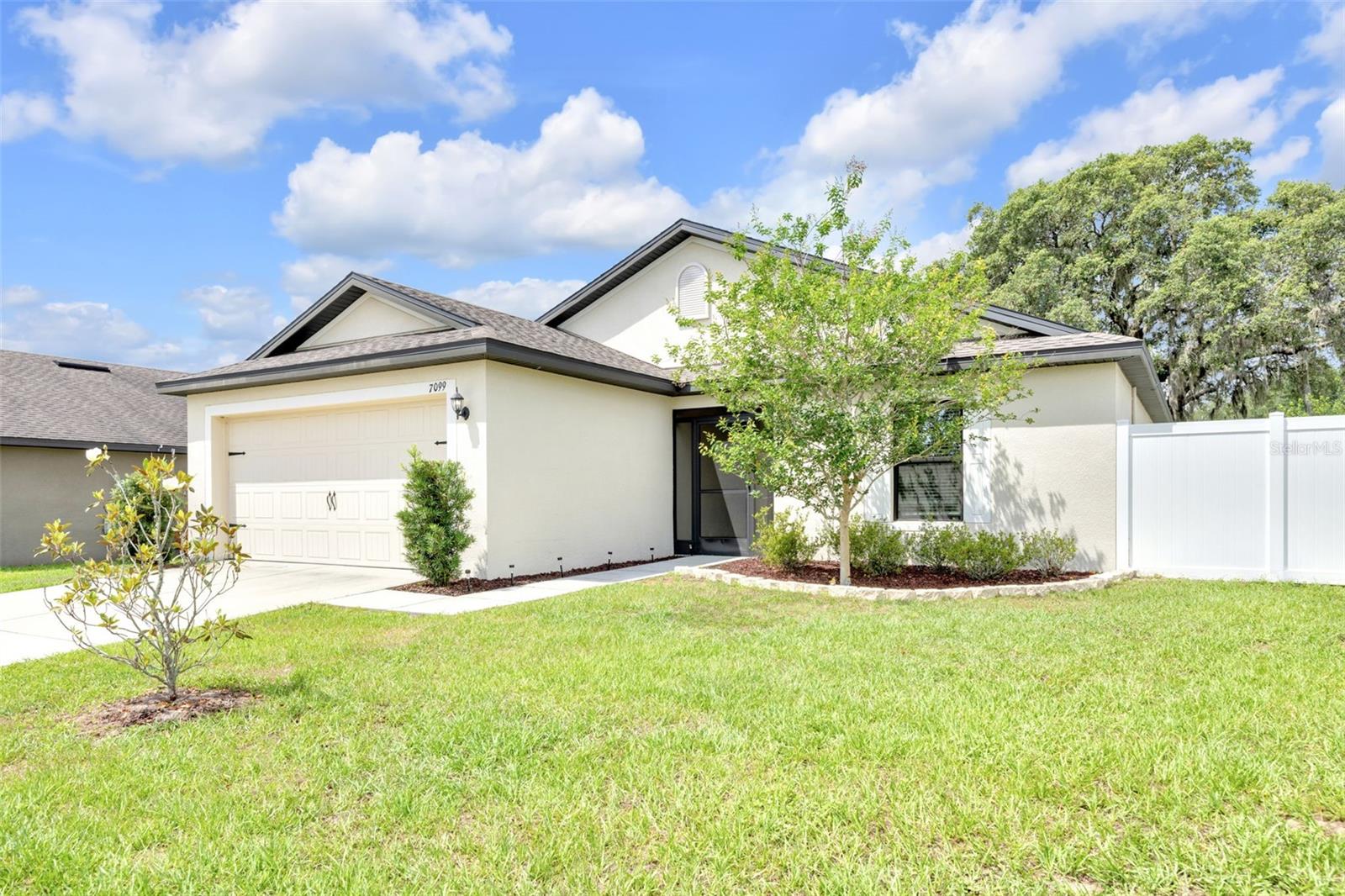 Image 4 of 12 For 7099 Crested Orchid Drive