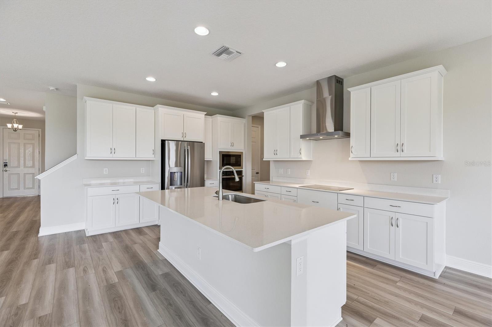 Listing photo id 0 for 9699 Surrey Rose Drive
