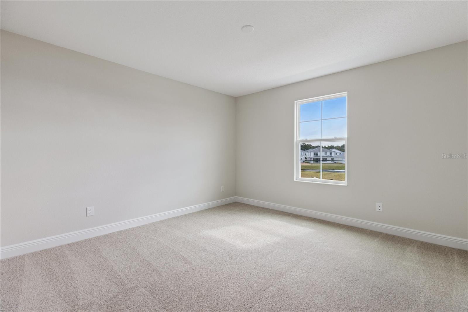 Listing photo id 21 for 9699 Surrey Rose Drive