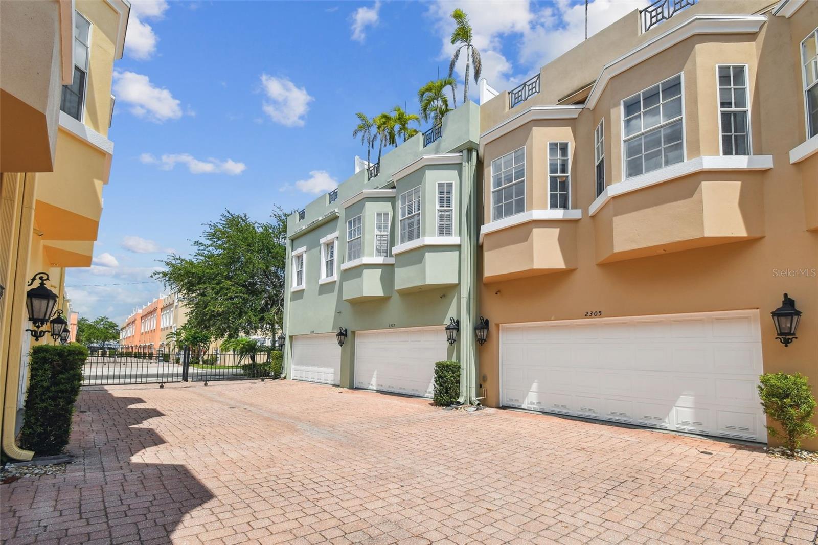 Image 42 of 50 For 2305 Victoria Gardens Lane