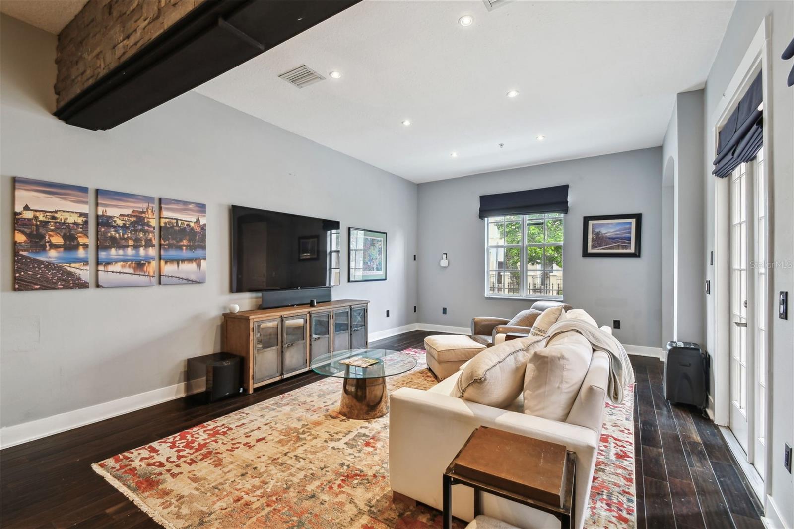 Image 6 of 50 For 2305 Victoria Gardens Lane