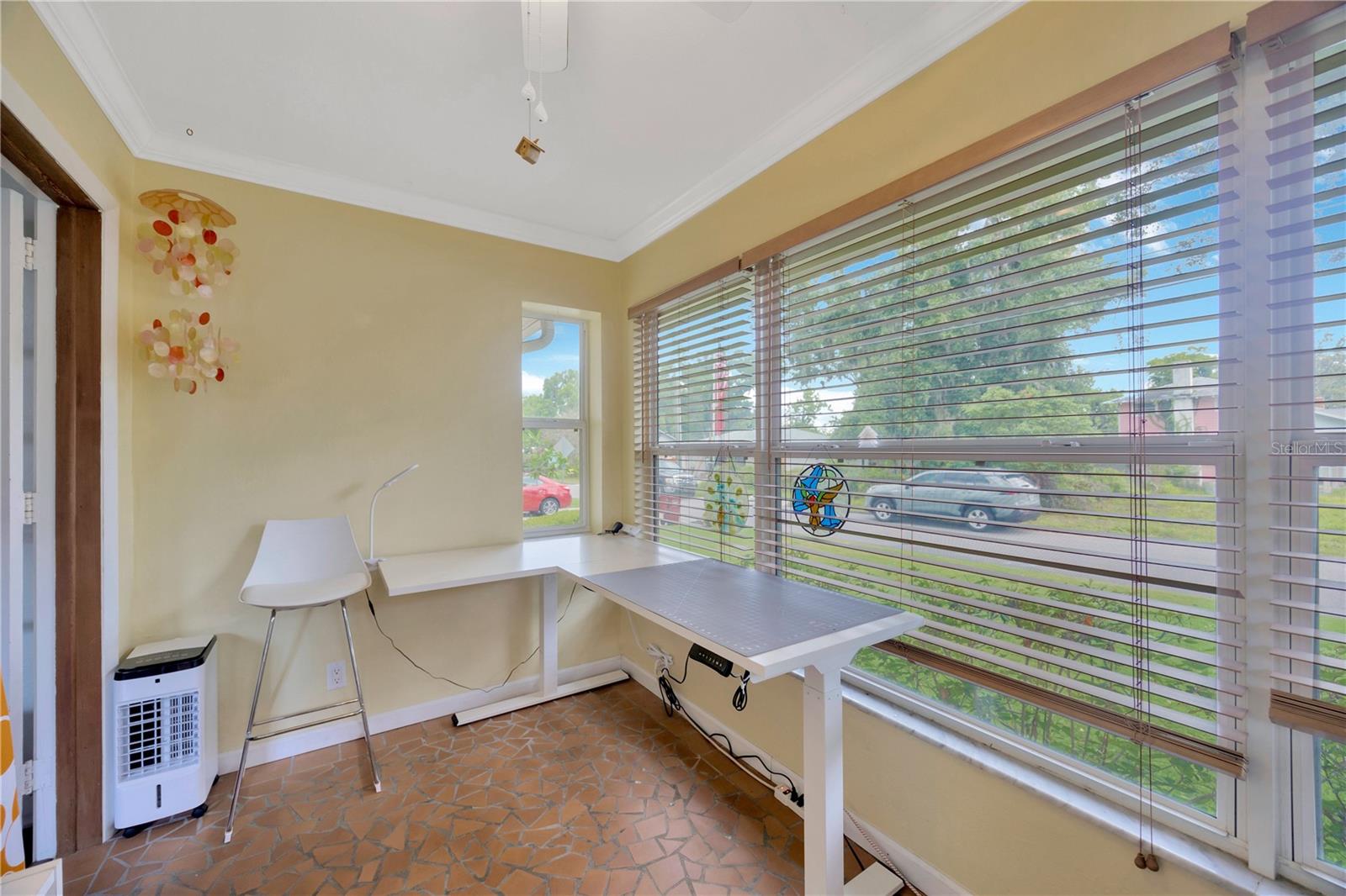 Image 19 of 52 For 509 Walker Street