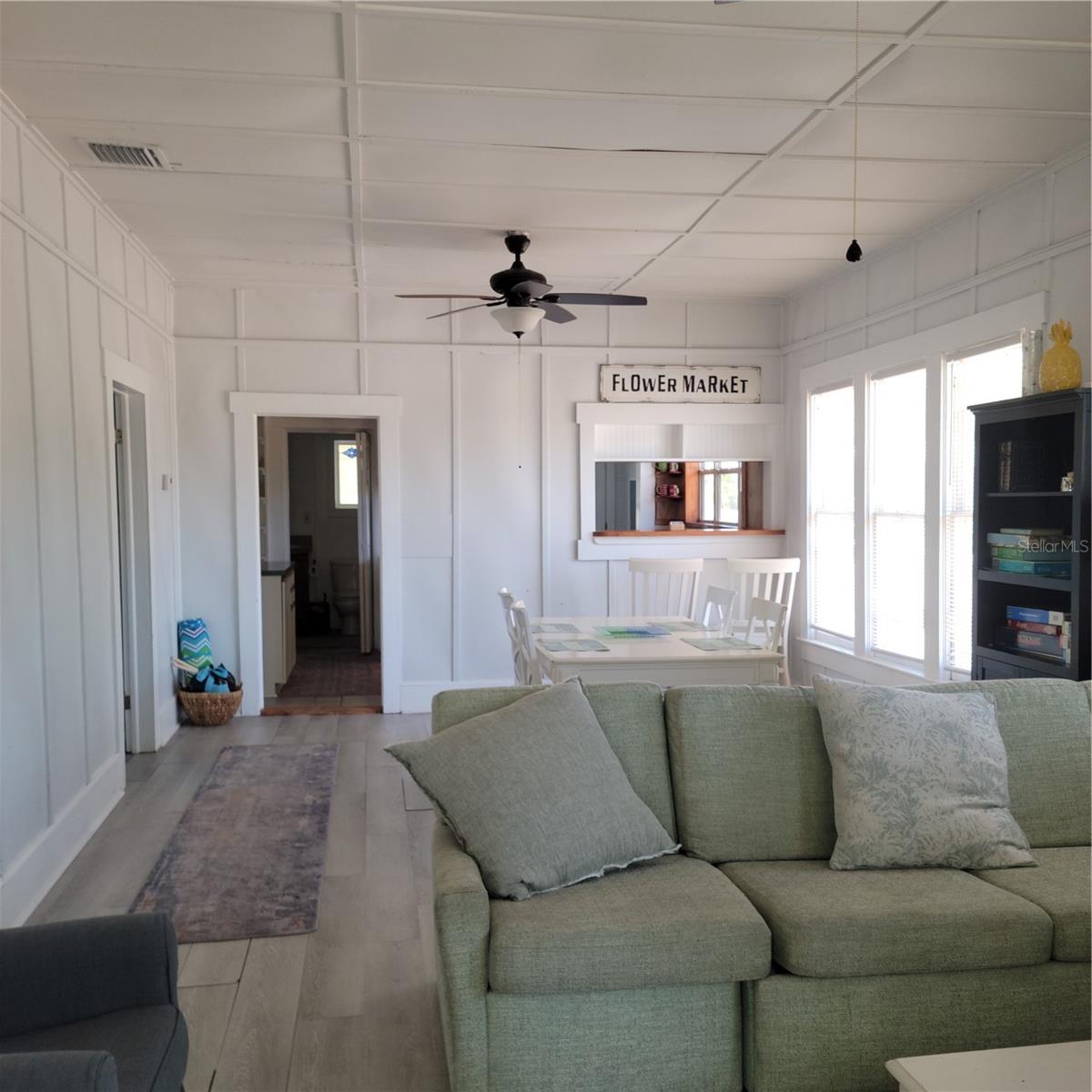 Image 4 of 18 For 501 4th Street Sw