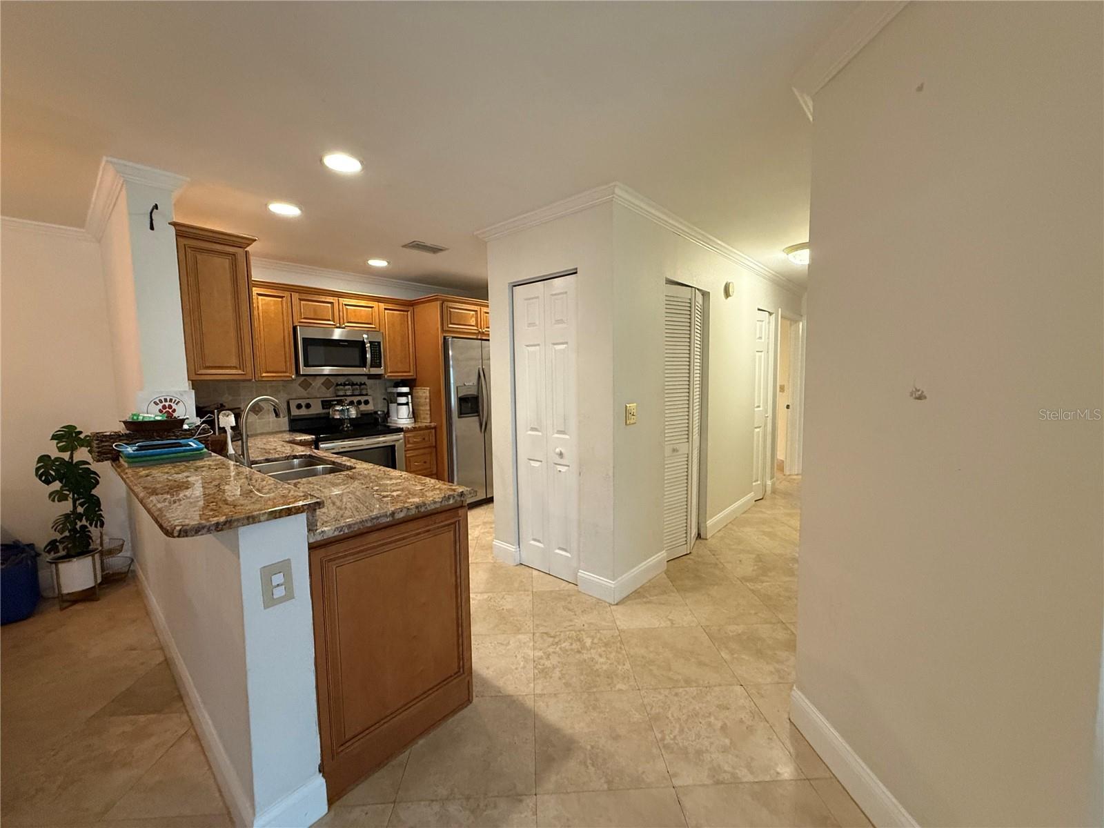 Image 3 of 23 For 664 Arbor Lake Lane 664
