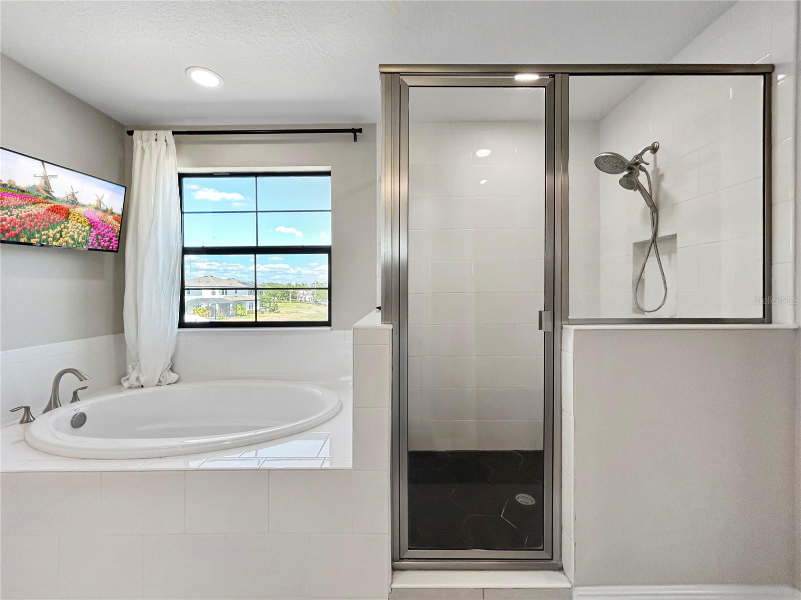 Image 21 of 39 For 13130 Monach Isles Drive