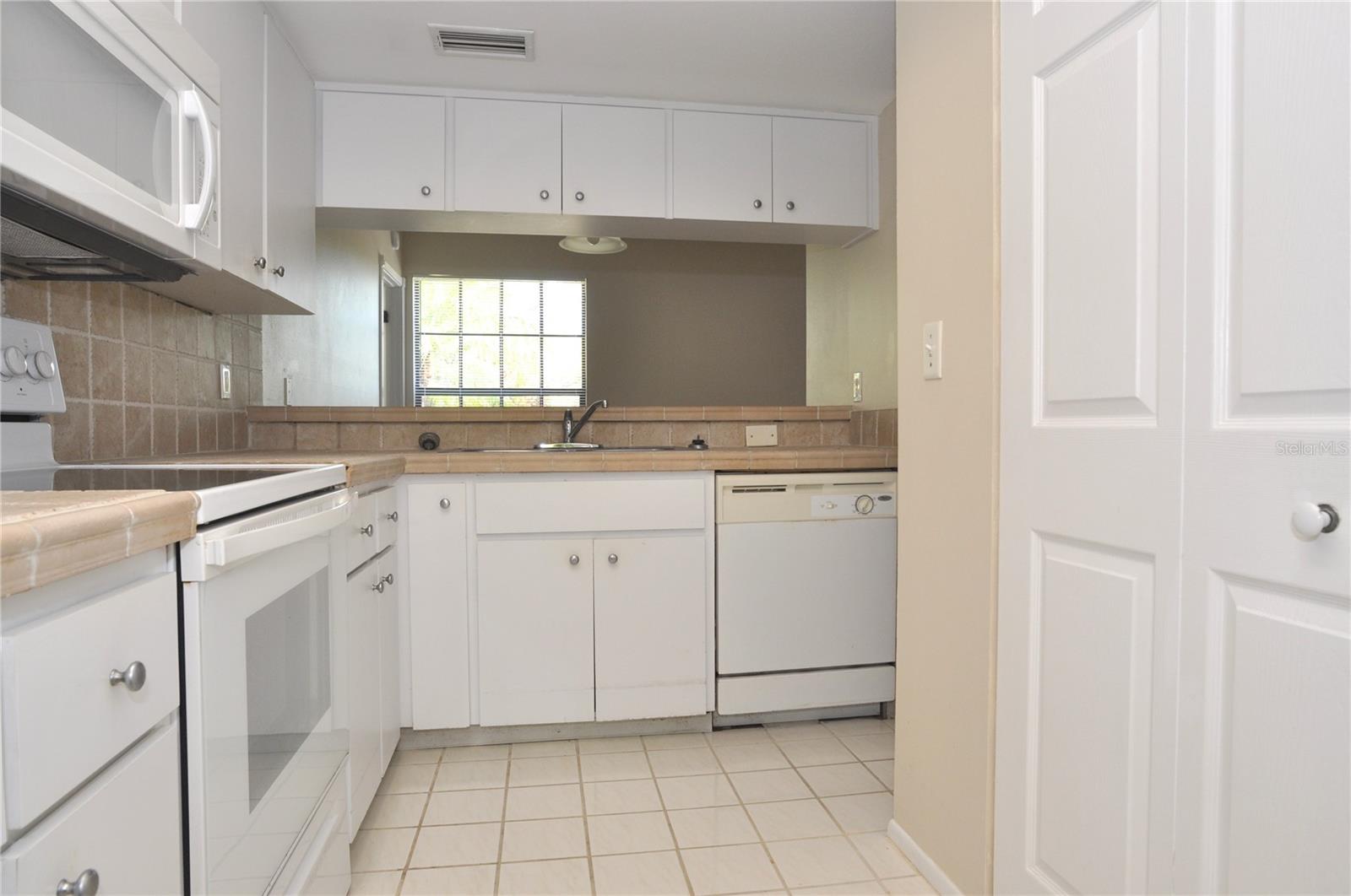 Image 10 of 26 For 3358 Mermoor Drive 2106