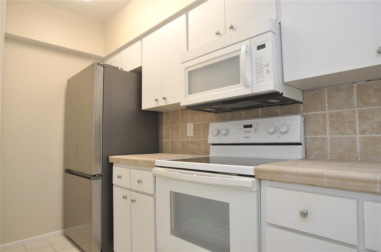 Image 9 of 26 For 3358 Mermoor Drive 2106