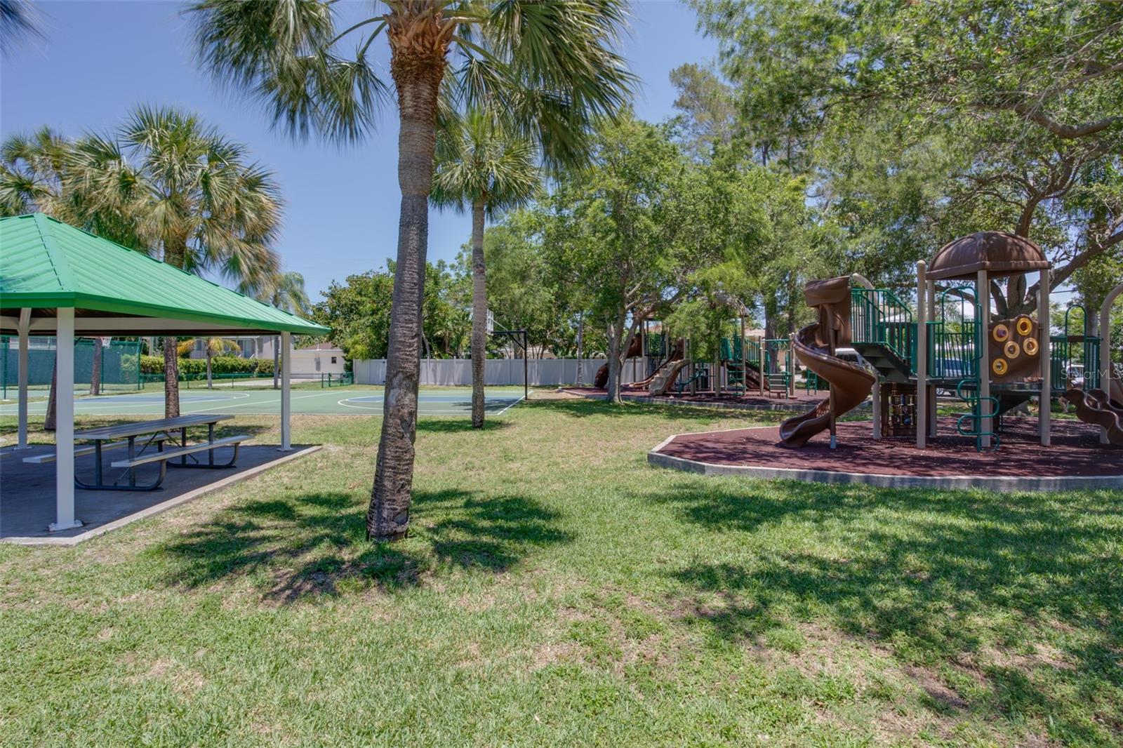 Image 43 of 47 For 412 20th Avenue