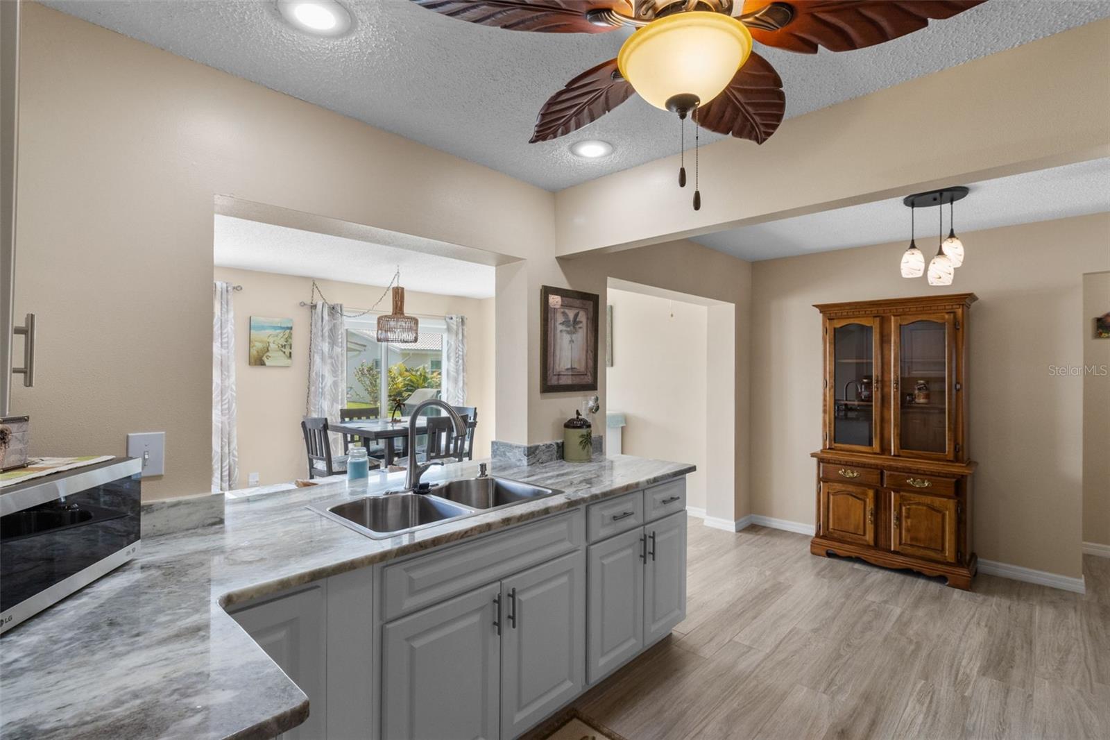 Image 11 of 54 For 9743 36th Way N 4
