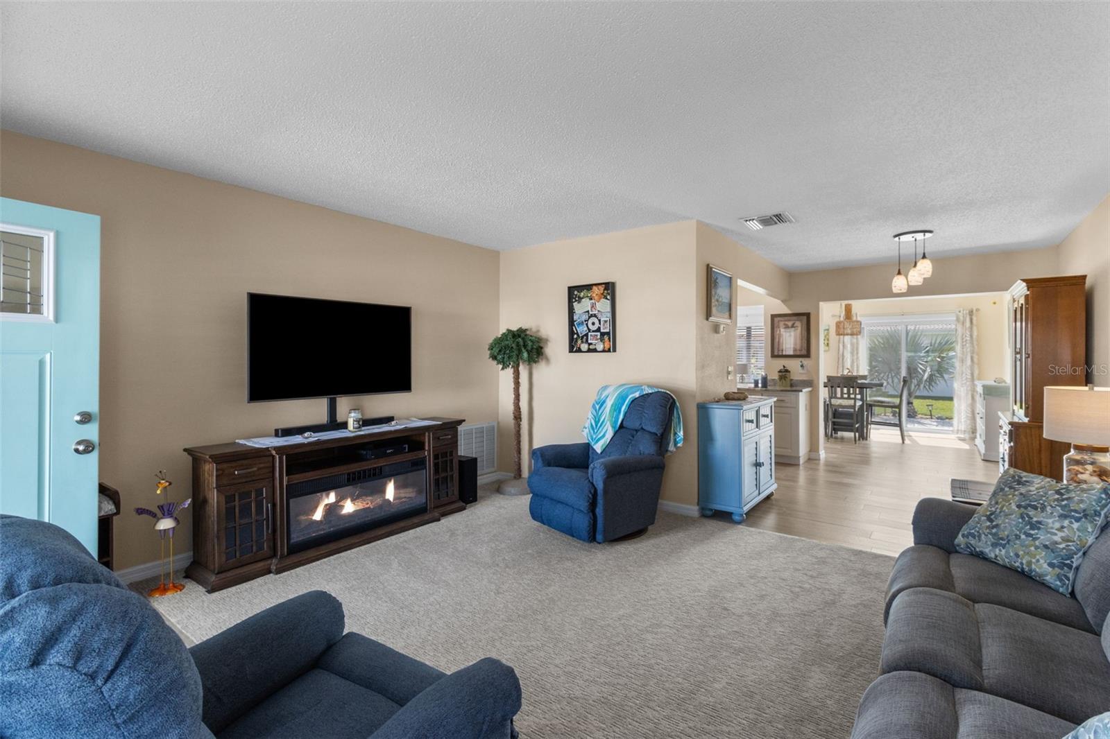 Image 6 of 54 For 9743 36th Way N 4