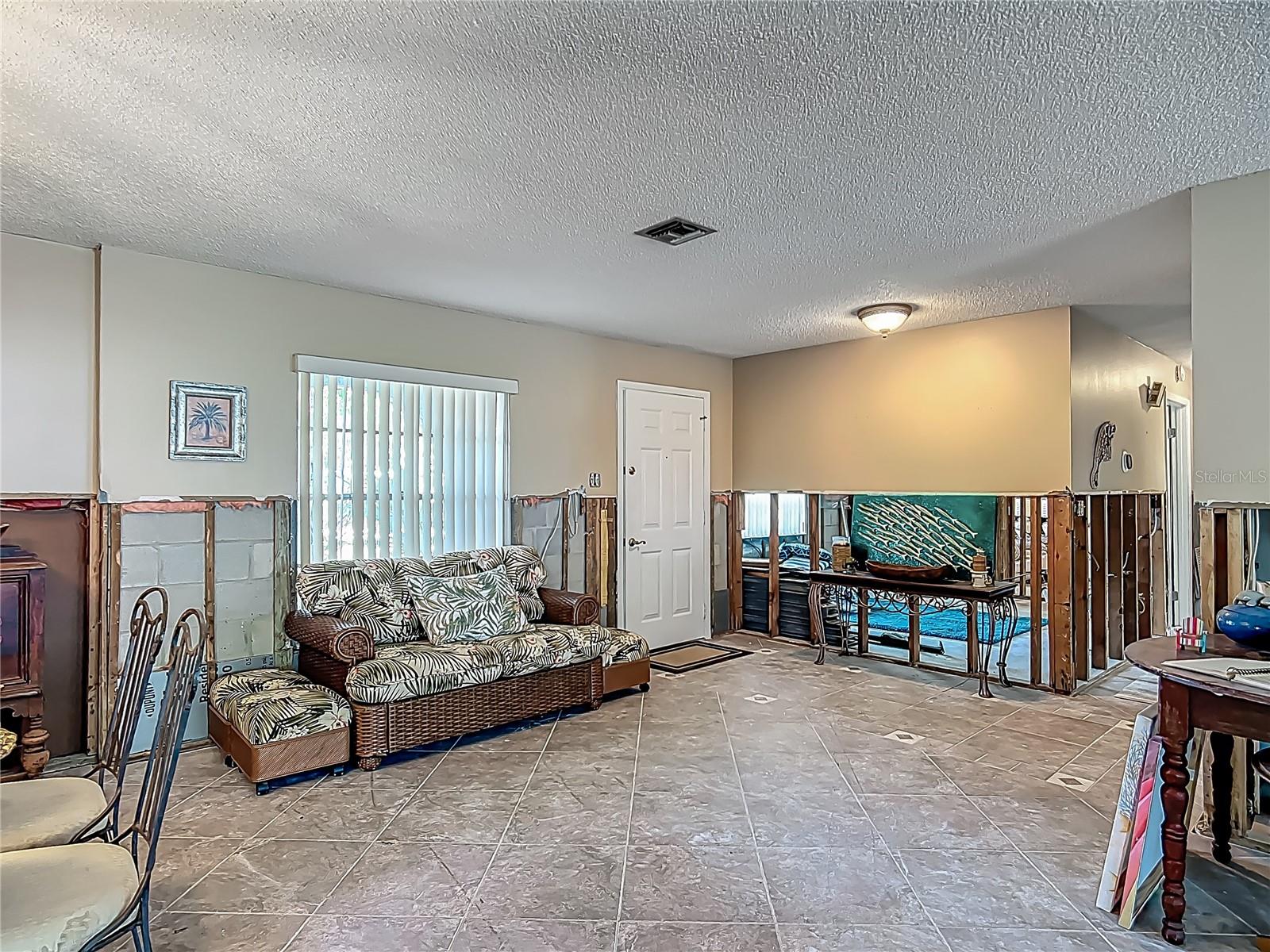 Image 7 of 41 For 1011 4th Avenue