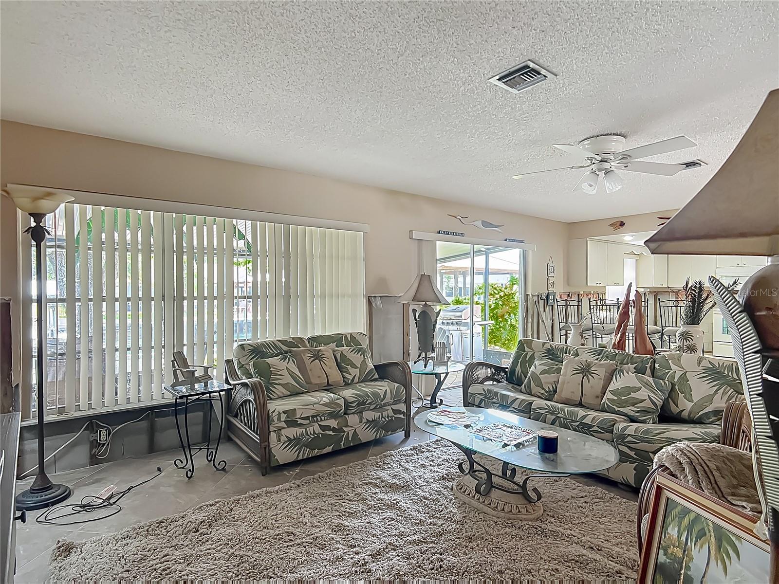 Image 9 of 41 For 1011 4th Avenue