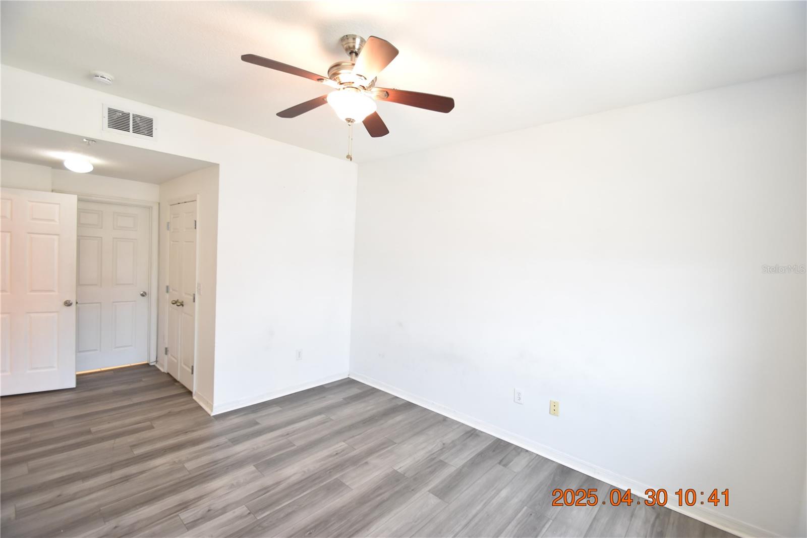 Image 13 of 39 For 1810 Palm Avenue 5317