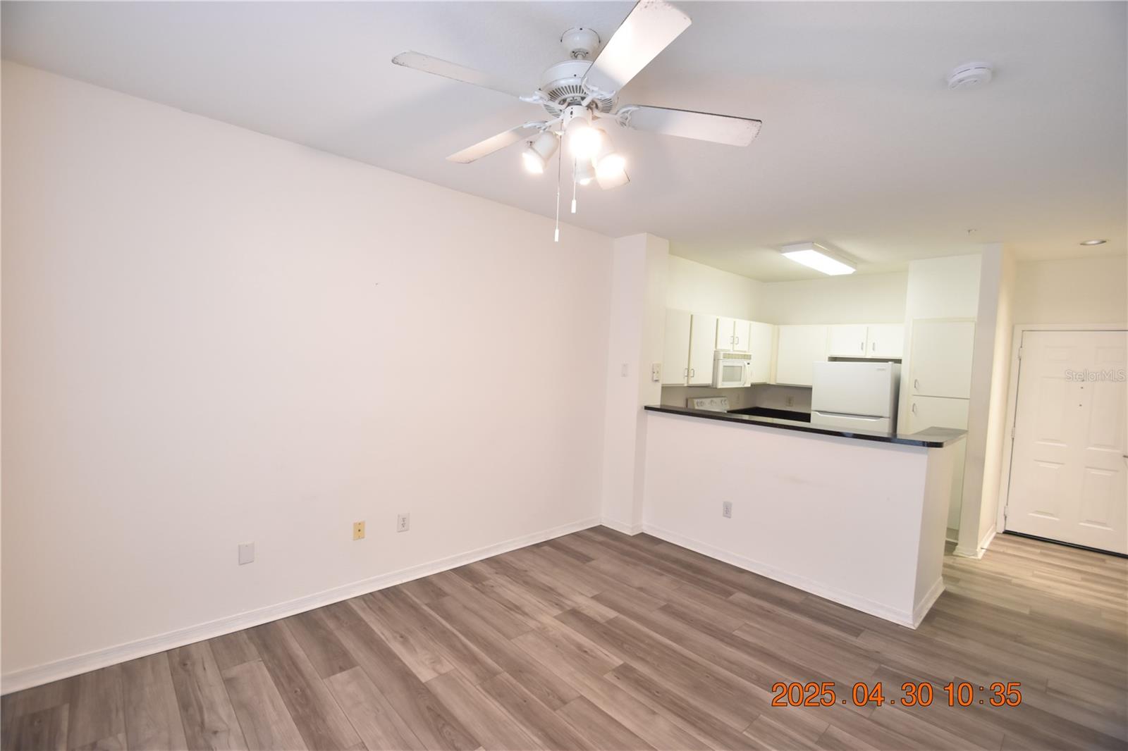Image 5 of 39 For 1810 Palm Avenue 5317