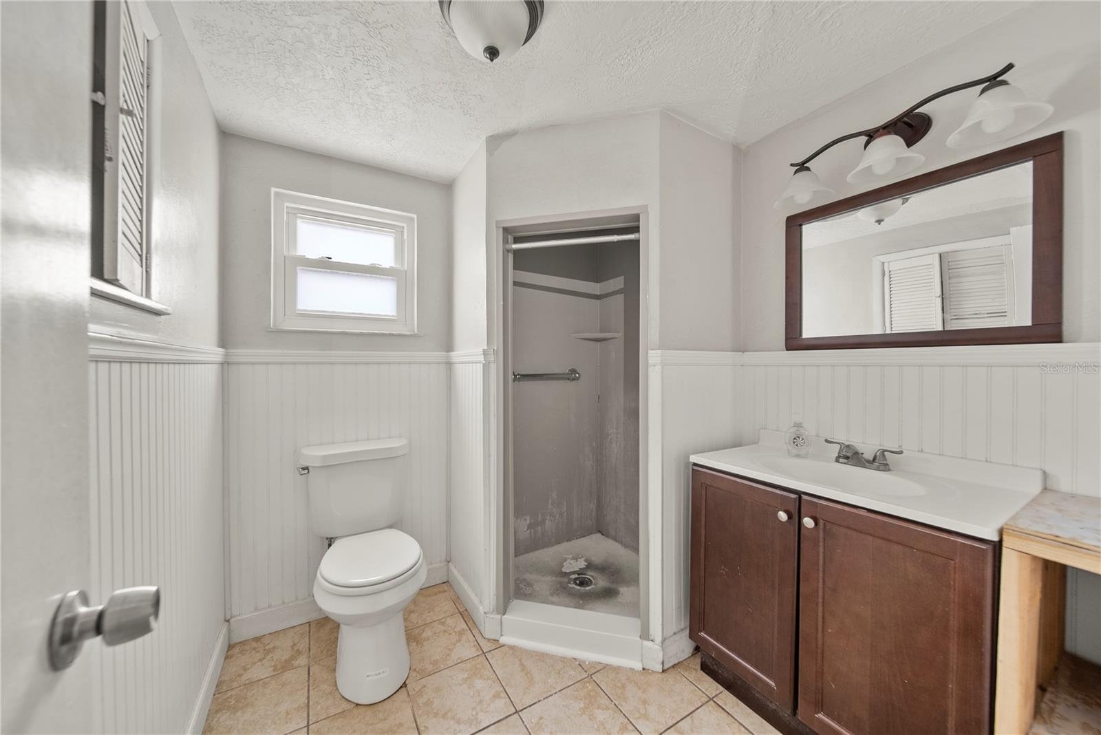 Image 19 of 31 For 10602 Camelia Drive