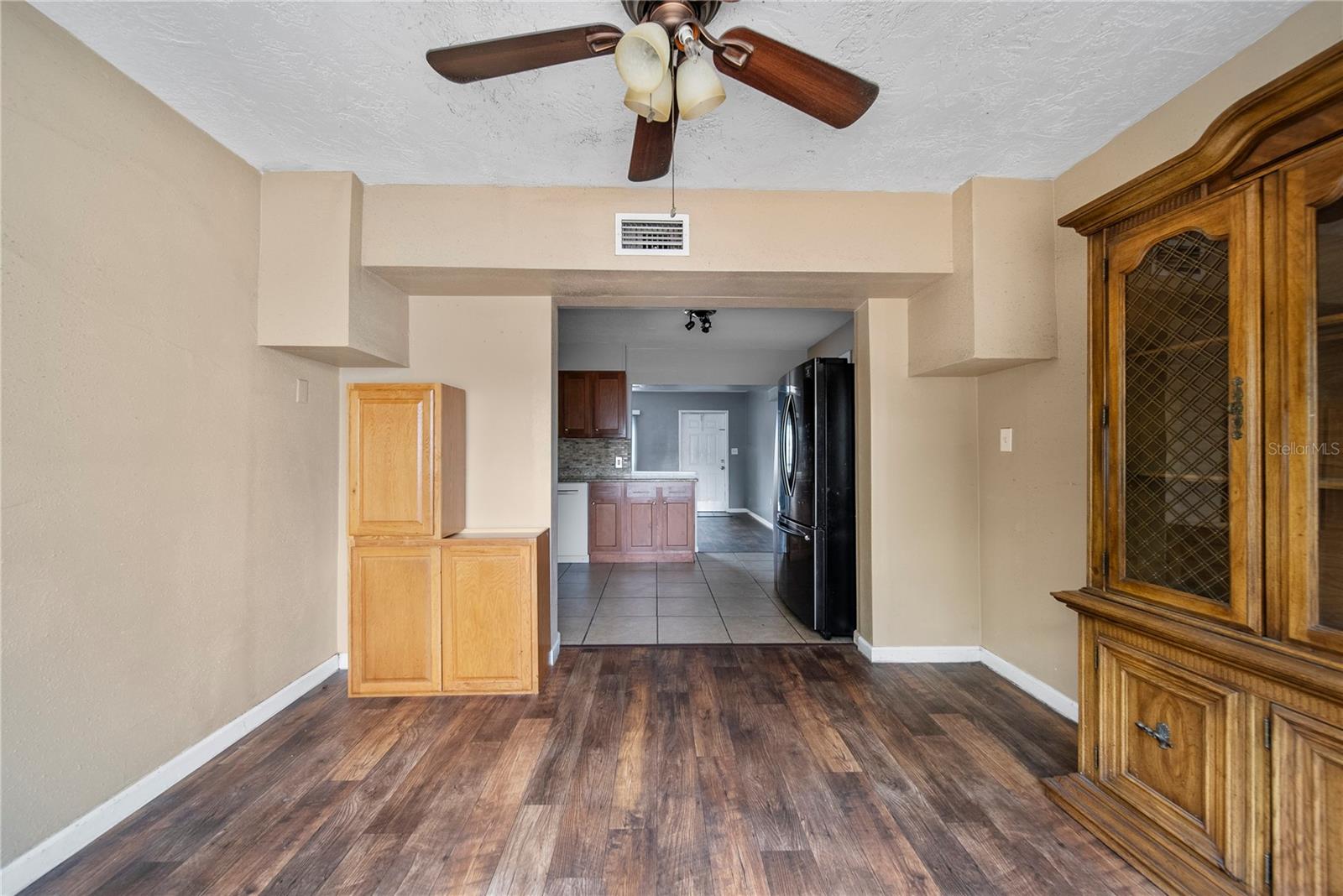 Image 24 of 31 For 10602 Camelia Drive