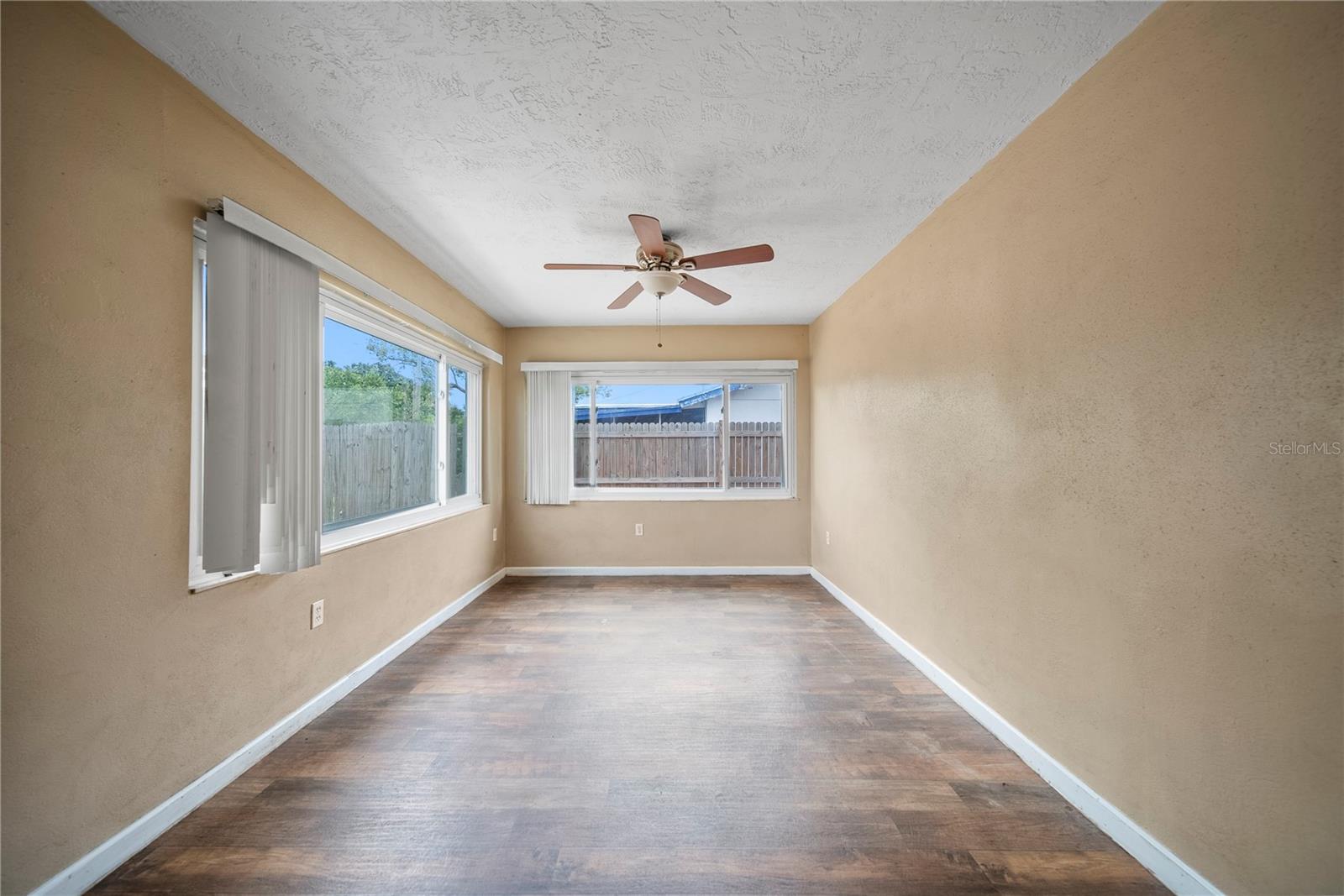 Image 30 of 31 For 10602 Camelia Drive