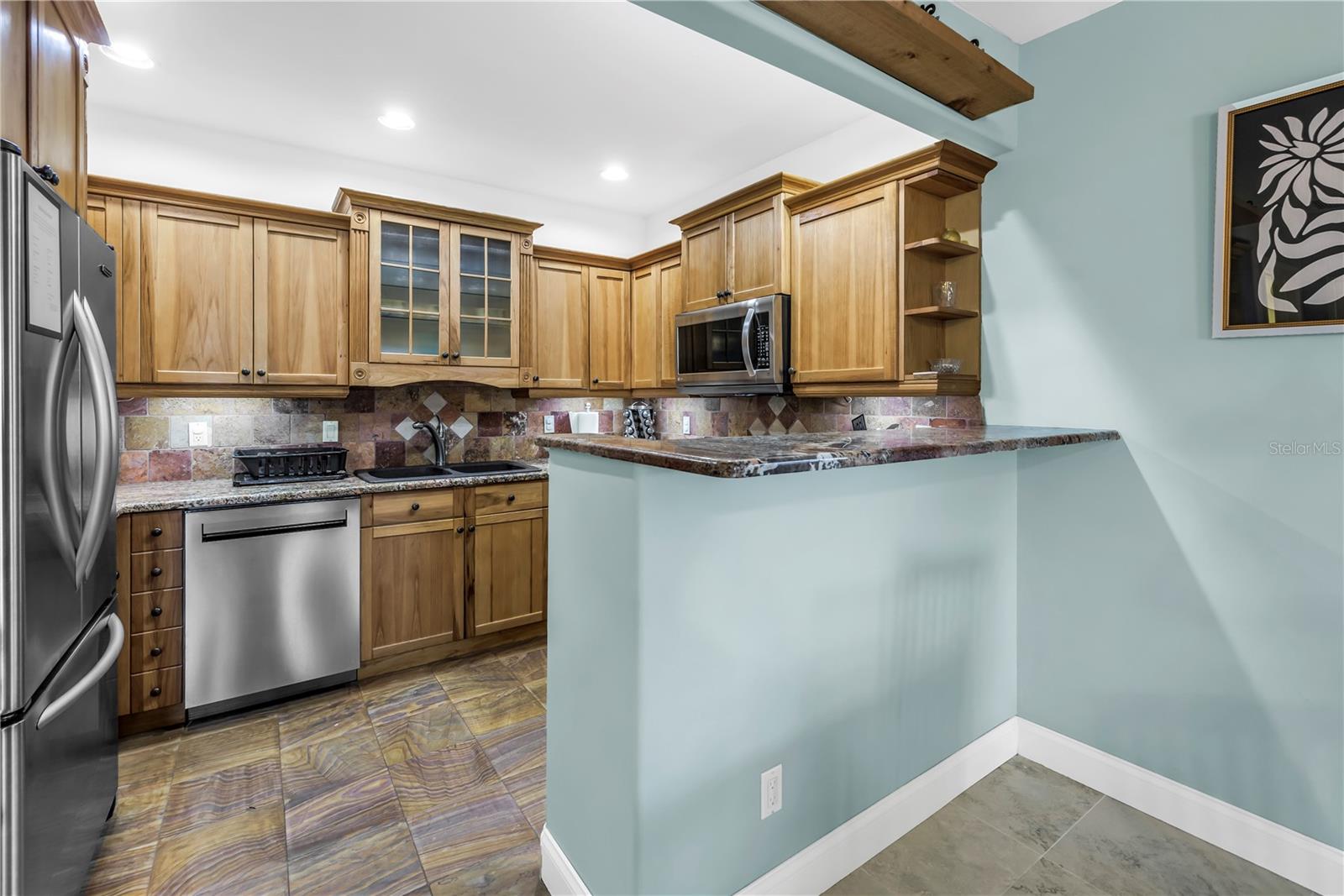 Image 14 of 52 For 6515 Dimarco Road