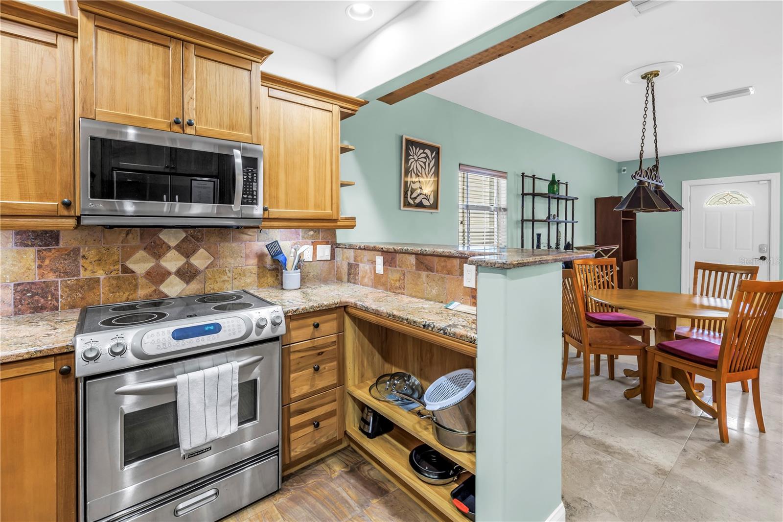 Image 16 of 52 For 6515 Dimarco Road