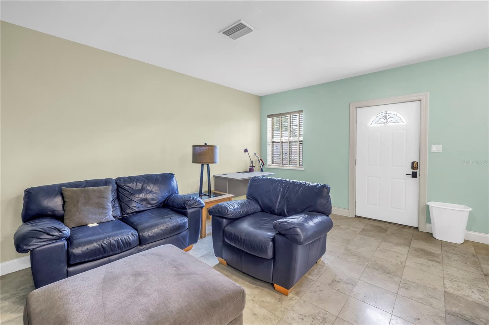 Image 5 of 52 For 6515 Dimarco Road