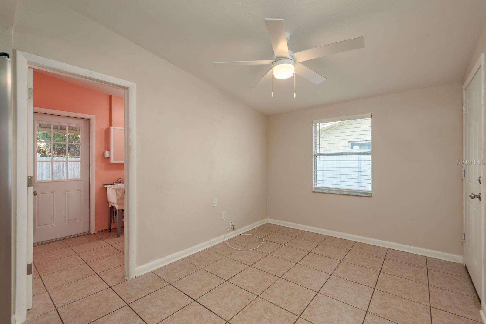 Image 10 of 23 For 2137 Victoria Drive